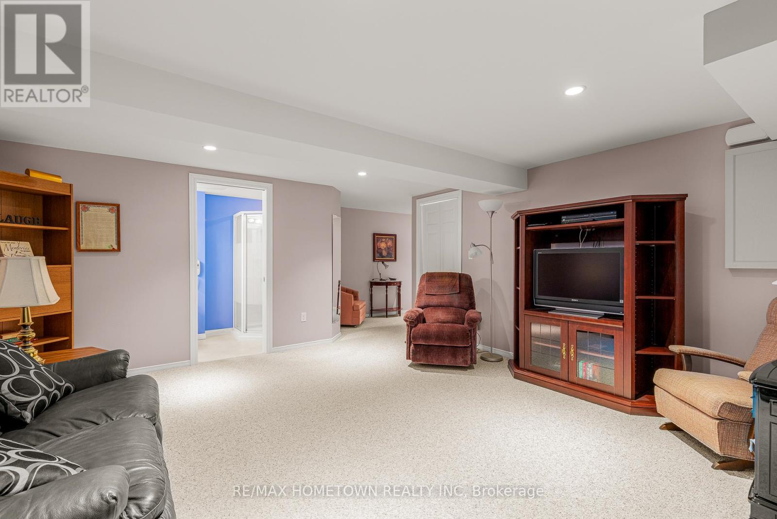 28 Wilmot Young Place, Brockville, Ontario  K6V 7H3 - Photo 17 - X12425787