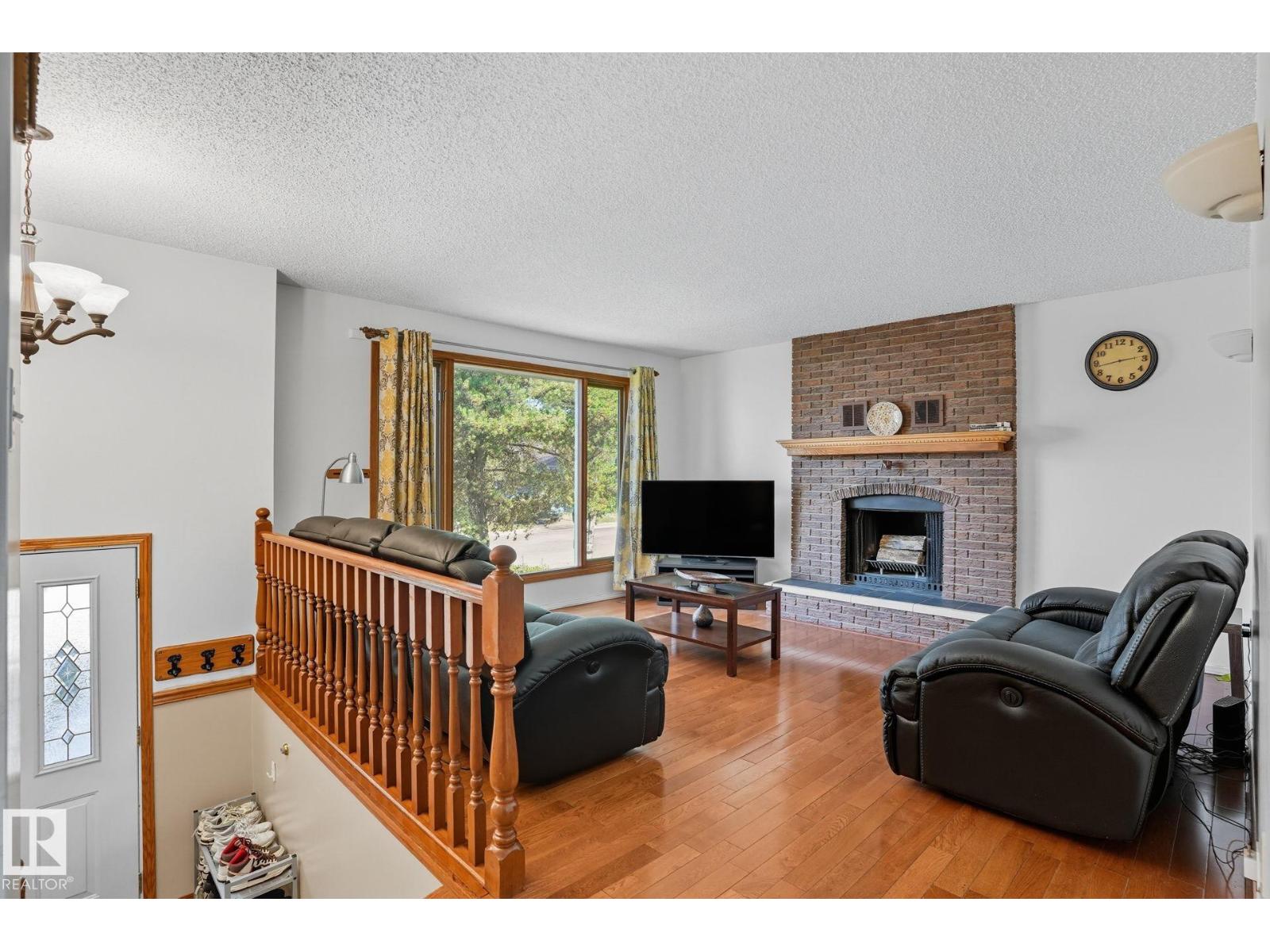 5508 54 St, Beaumont, Alberta  T4X 1A3 - Photo 3 - E4459380