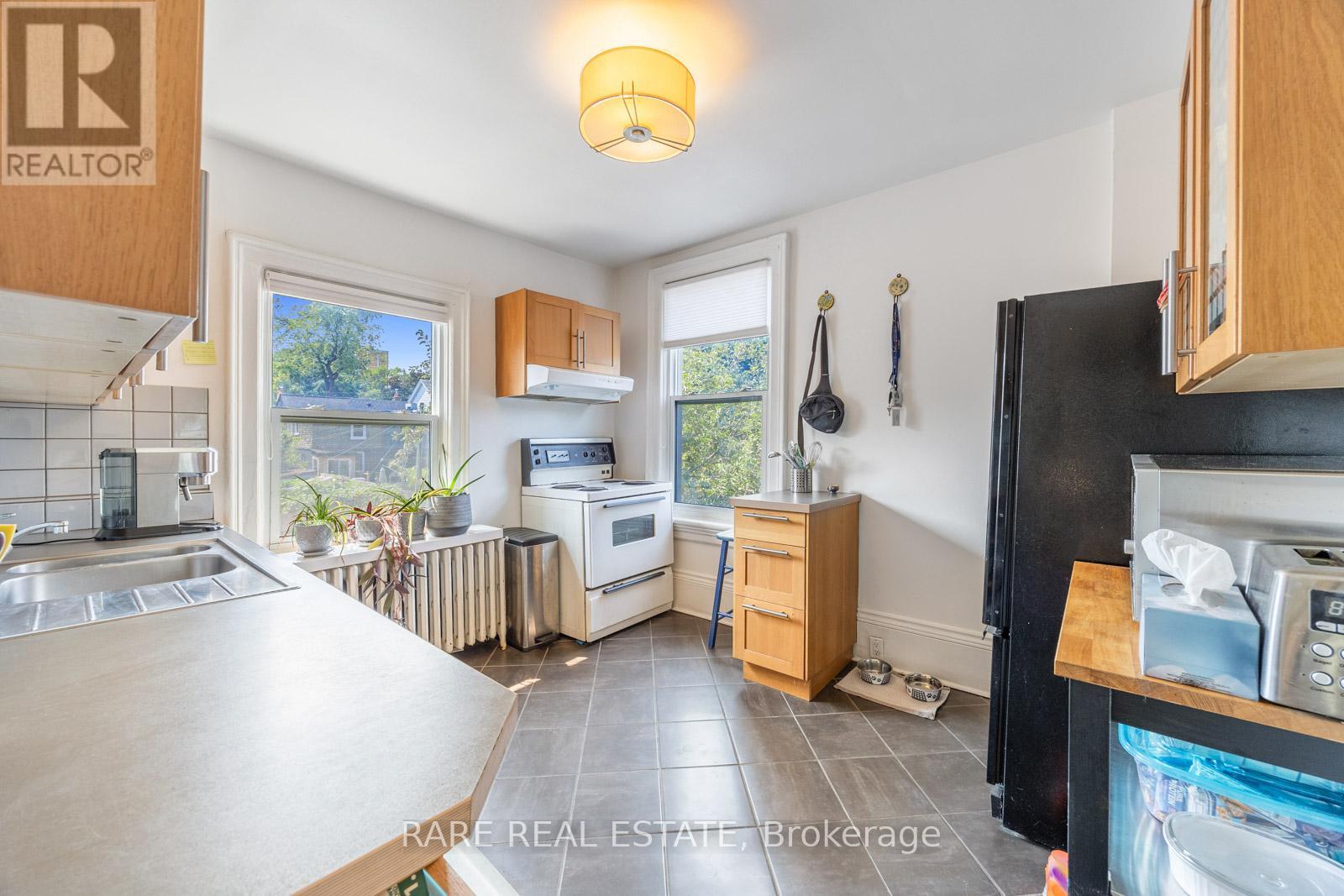 56 Brock Avenue, Toronto, Ontario  M6K 2L2 - Photo 34 - W12425551