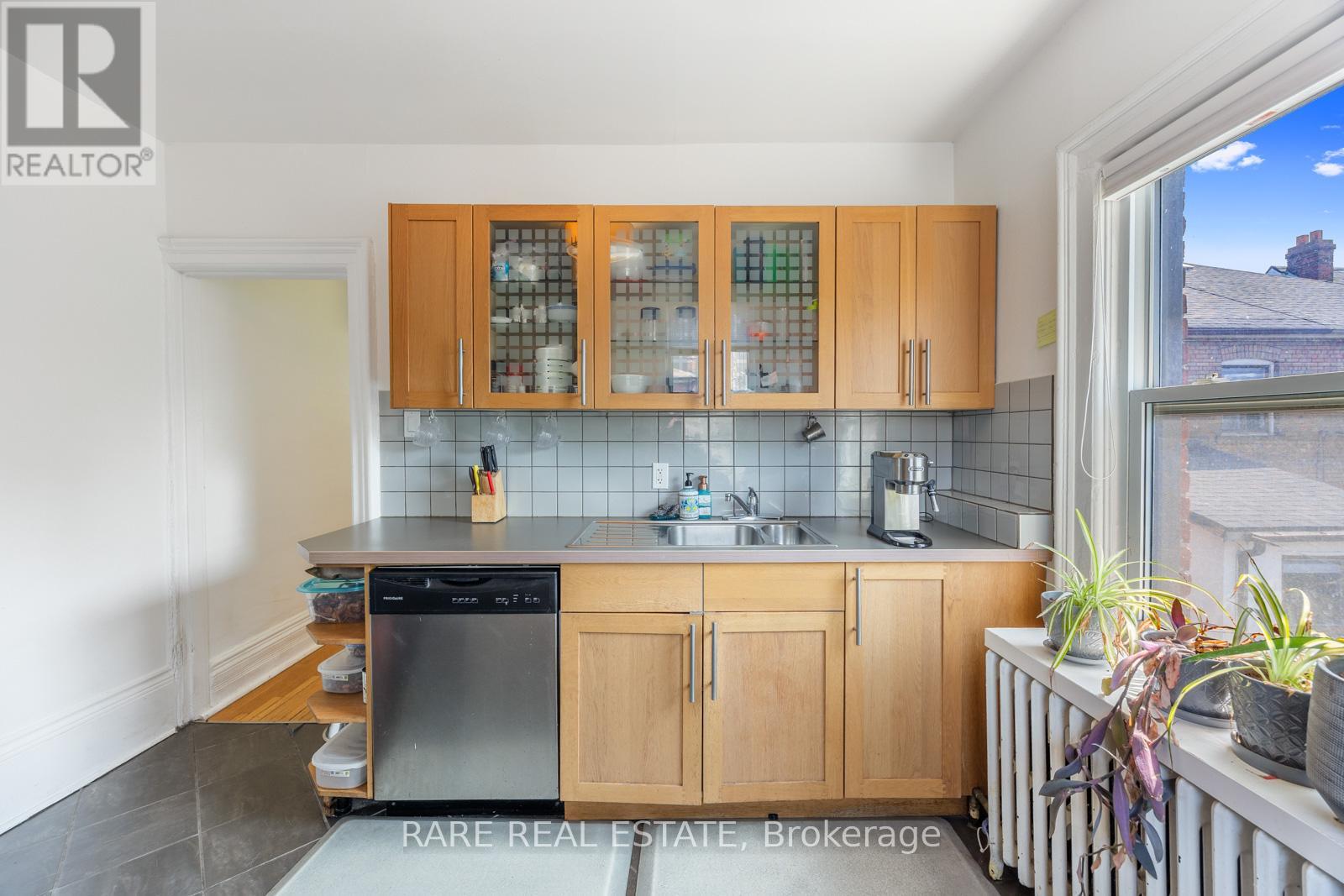 56 Brock Avenue, Toronto, Ontario  M6K 2L2 - Photo 36 - W12425551