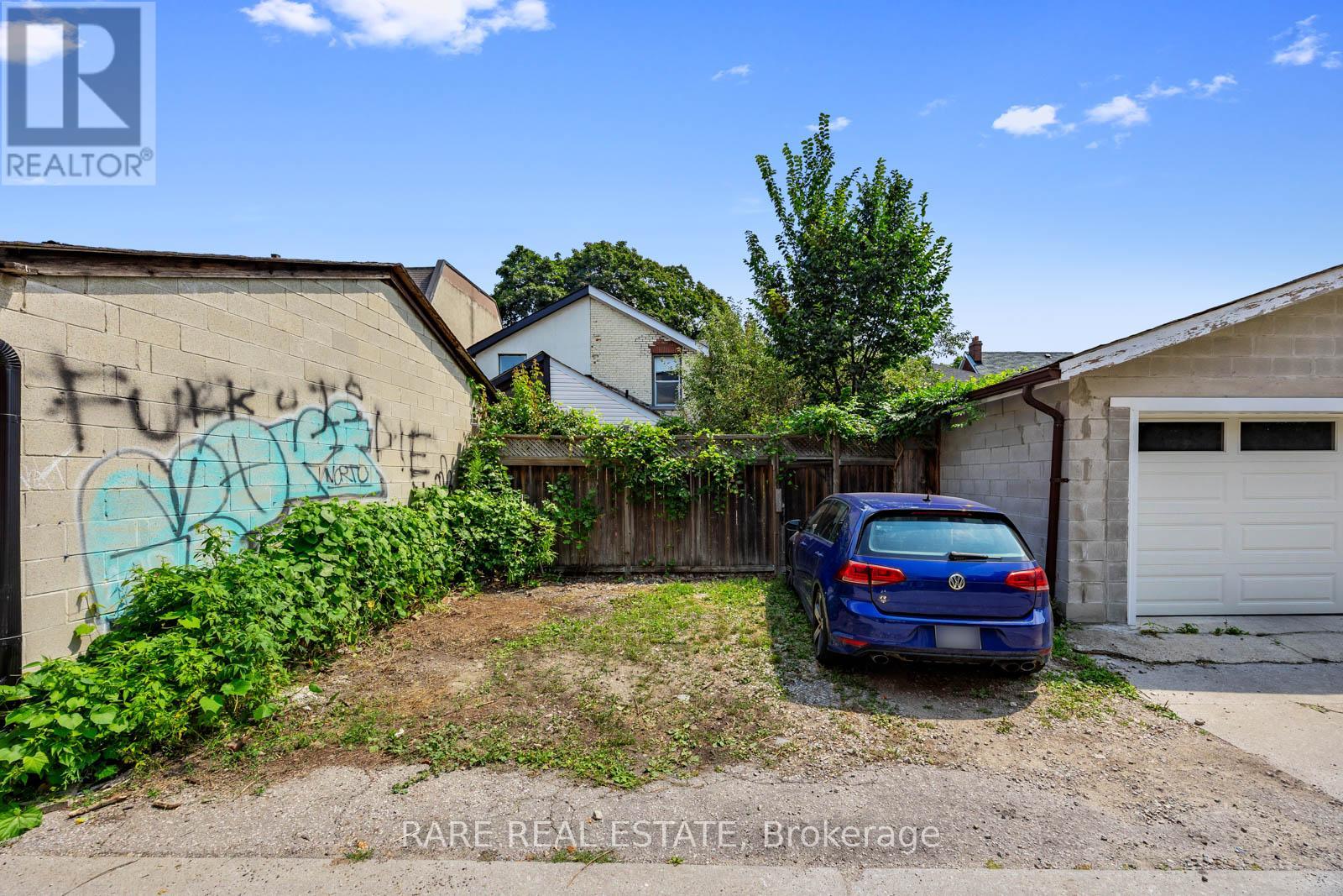 56 Brock Avenue, Toronto, Ontario  M6K 2L2 - Photo 39 - W12425551