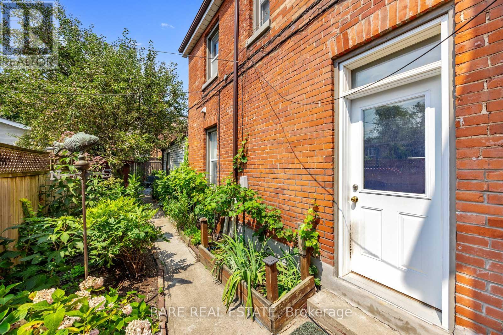 56 Brock Avenue, Toronto, Ontario  M6K 2L2 - Photo 46 - W12425551