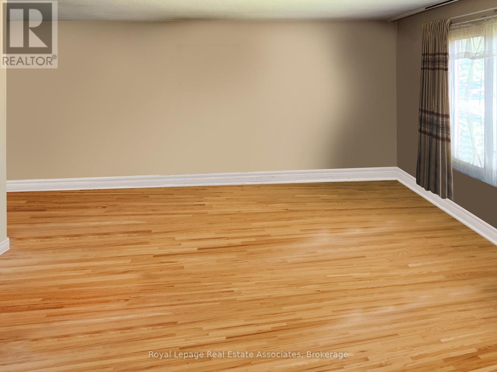 3498 Ashcroft Crescent, Mississauga, Ontario  L5C 2E7 - Photo 5 - W12425567