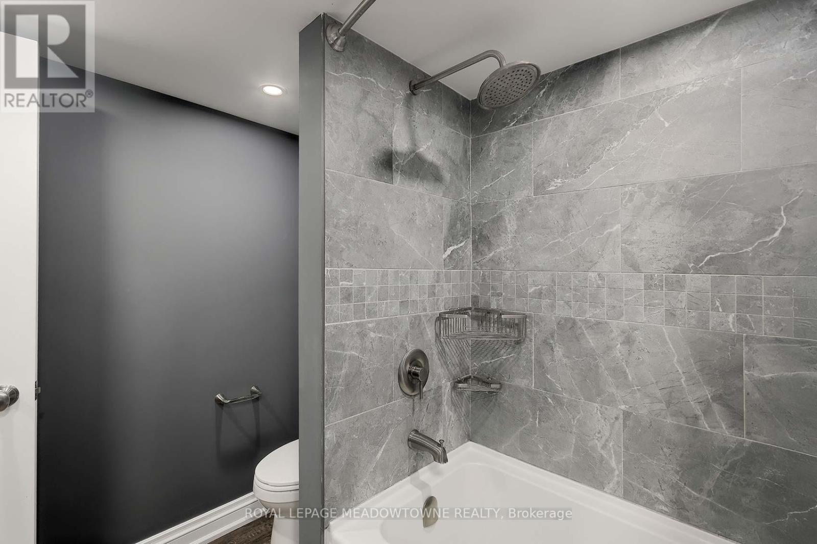 307 Queen Street S, Mississauga, Ontario  L5M 1L9 - Photo 22 - W12425587