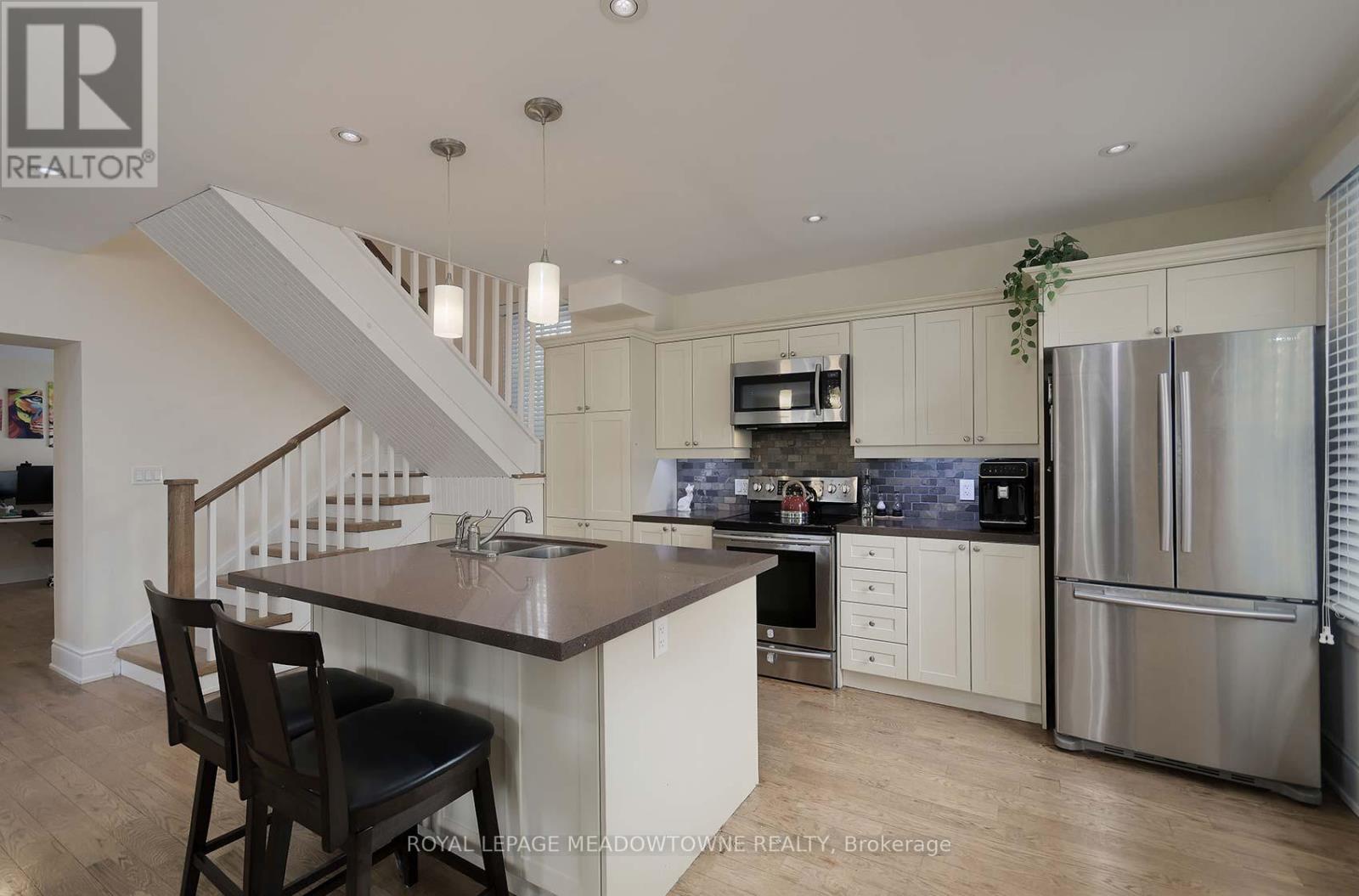 307 Queen Street S, Mississauga, Ontario  L5M 1L9 - Photo 26 - W12425587