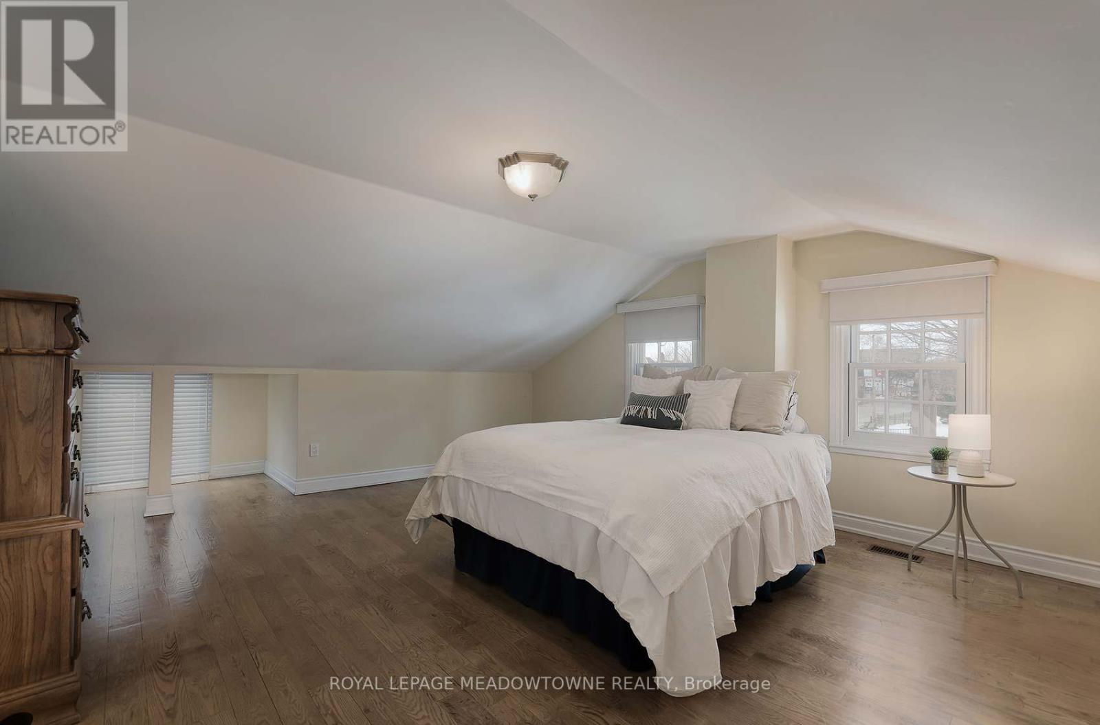 307 Queen Street S, Mississauga, Ontario  L5M 1L9 - Photo 32 - W12425587