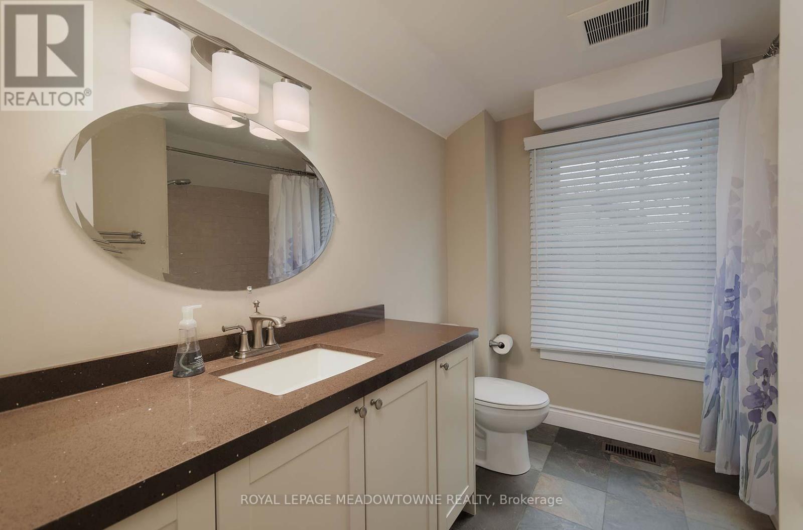 307 Queen Street S, Mississauga, Ontario  L5M 1L9 - Photo 33 - W12425587