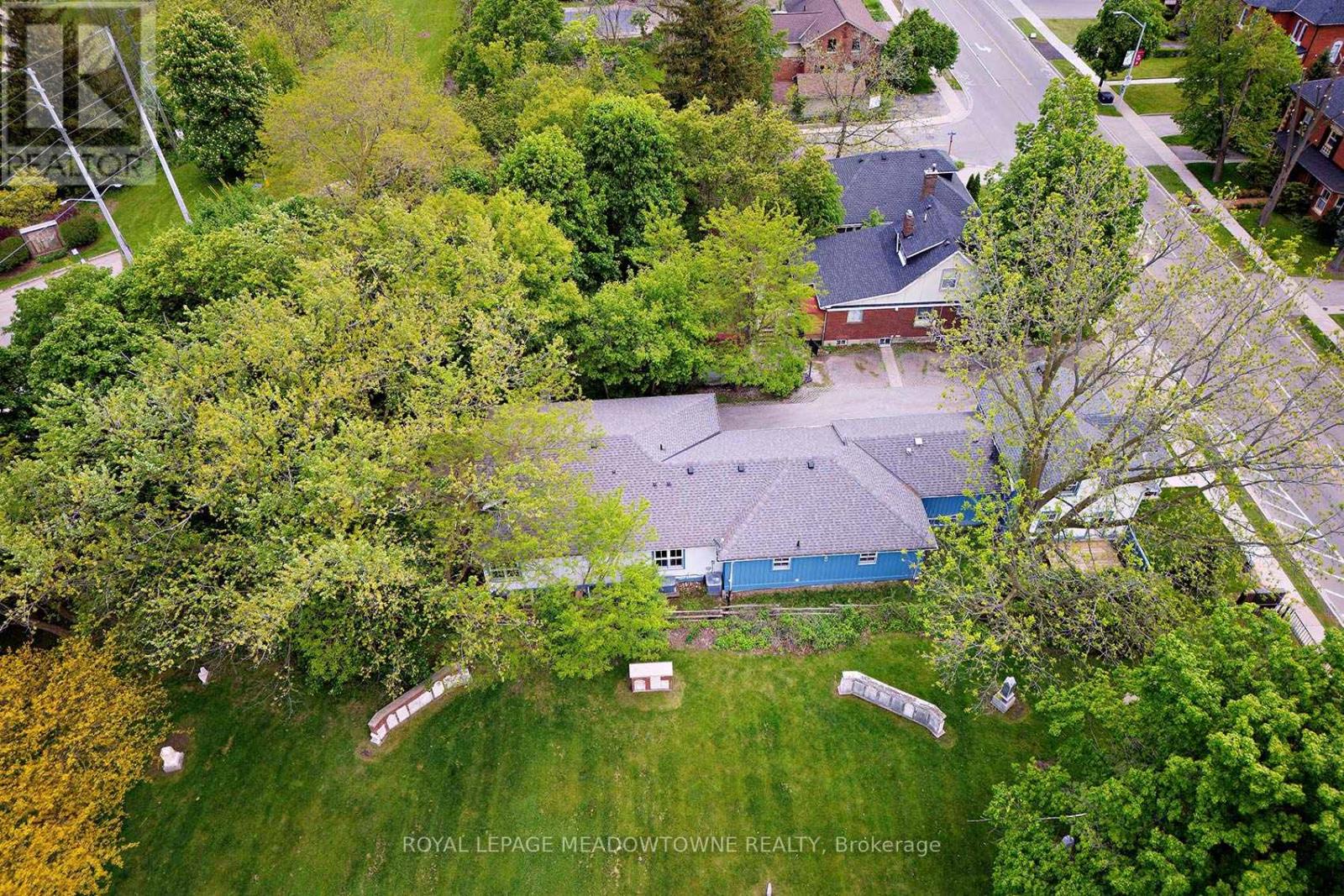 307 Queen Street S, Mississauga, Ontario  L5M 1L9 - Photo 40 - W12425587