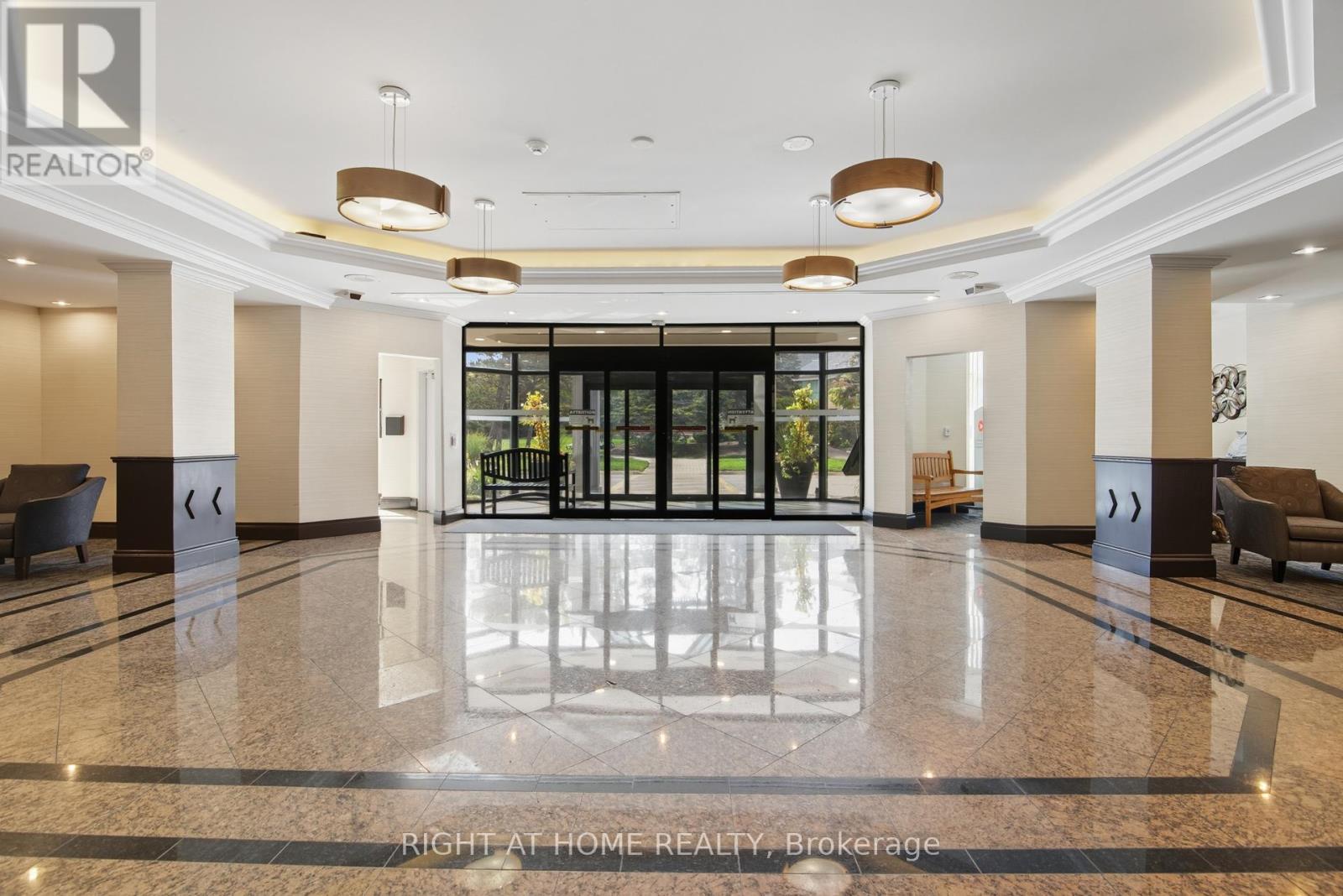 909 - 2155 Burnhamthorpe Road W, Mississauga, Ontario  L5L 5P4 - Photo 4 - W12425592
