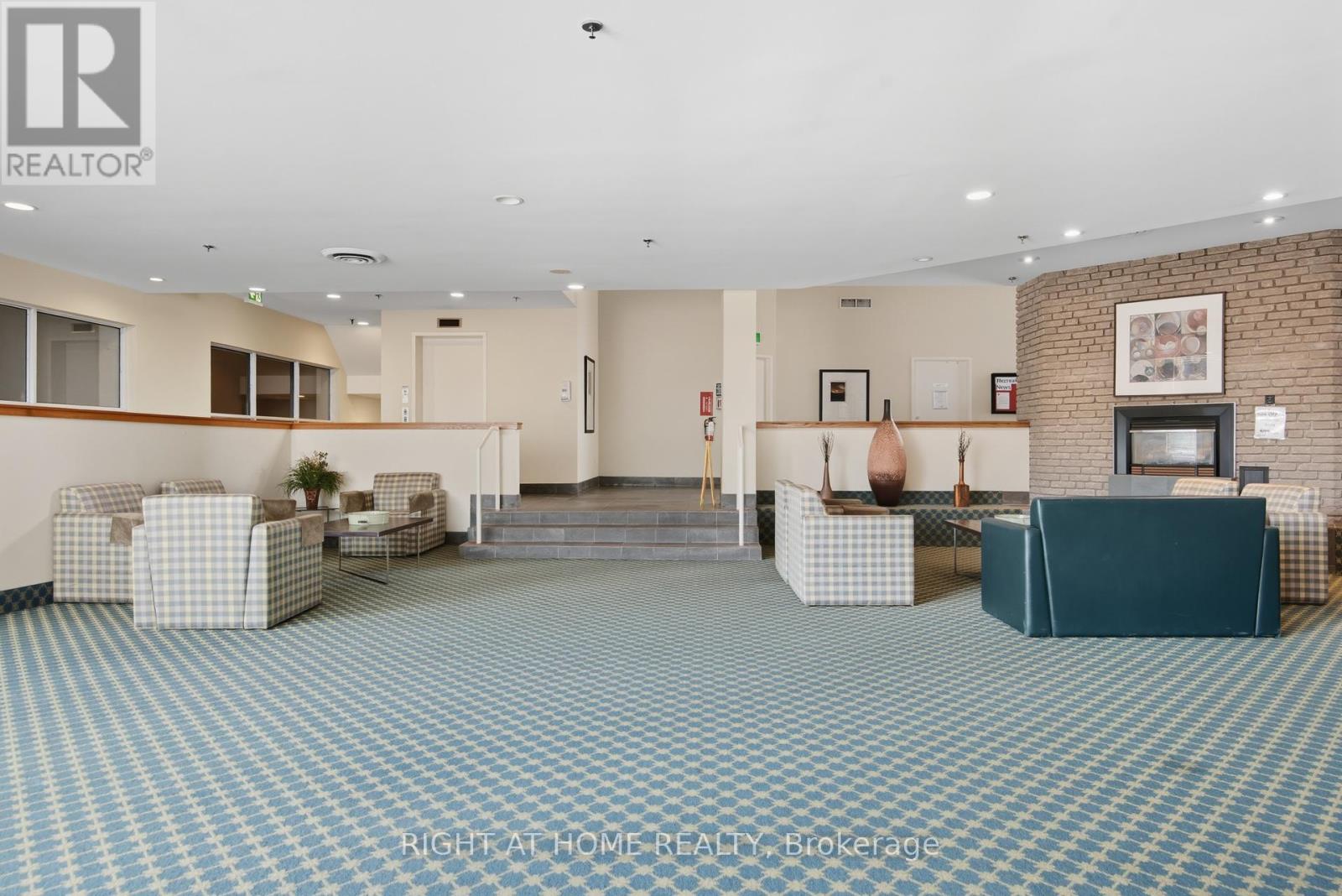 909 - 2155 Burnhamthorpe Road W, Mississauga, Ontario  L5L 5P4 - Photo 7 - W12425592