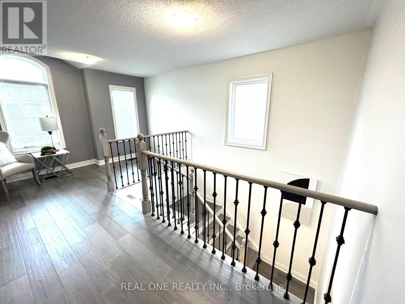 1543 Leger Way, Milton, Ontario  L9E 1H4 - Photo 15 - W12425593