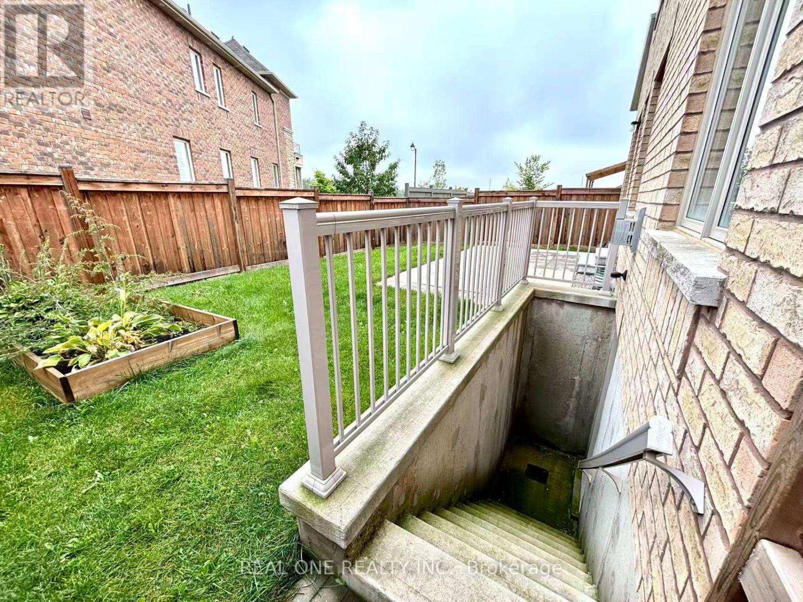 1543 Leger Way, Milton, Ontario  L9E 1H4 - Photo 28 - W12425593