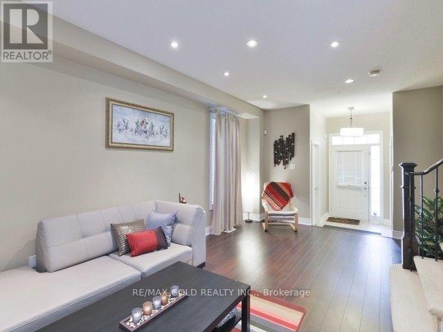 49 Pergola Way, Brampton, Ontario  L6Y 5N1 - Photo 6 - W12425597