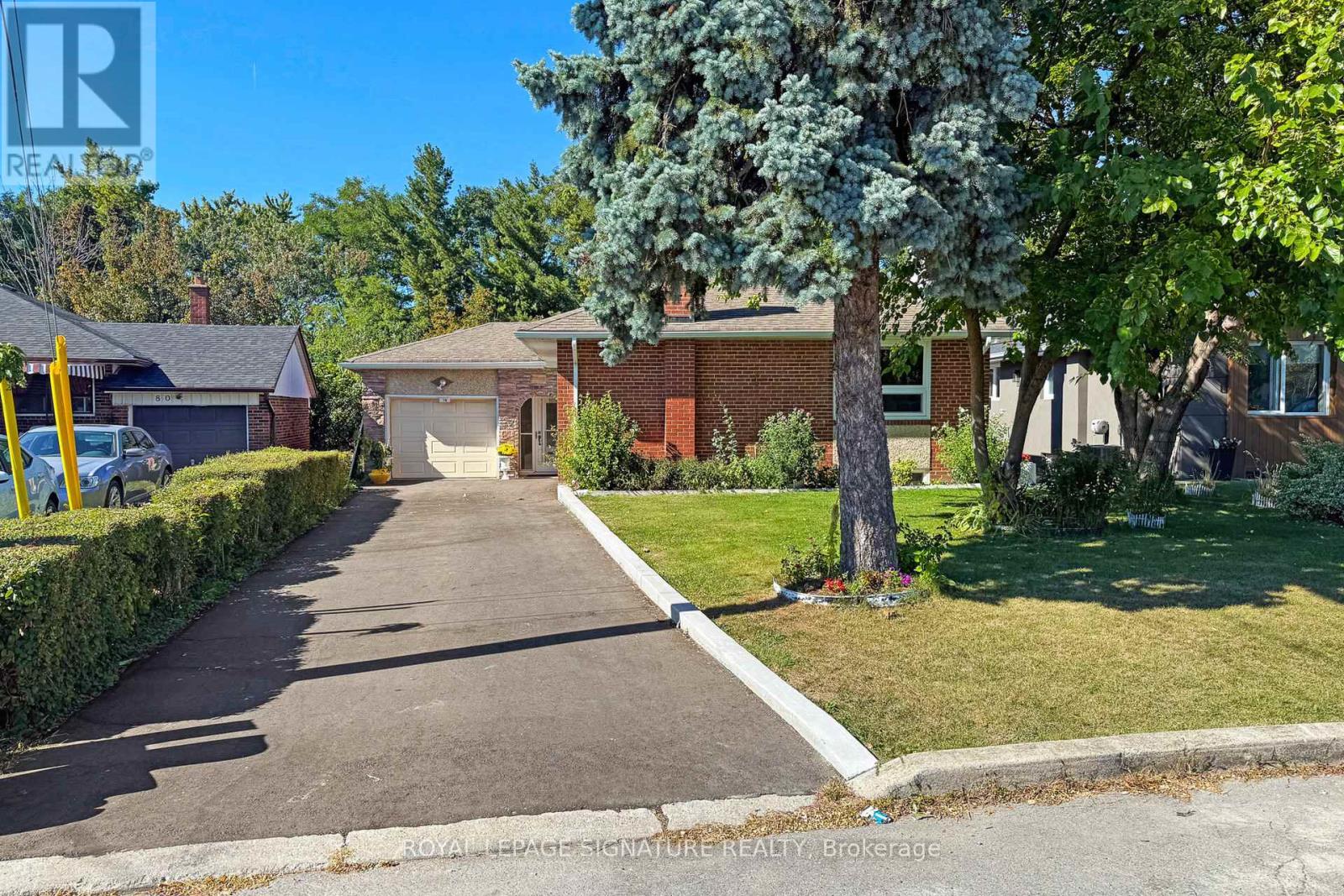 78 Langholm Drive, Toronto, Ontario  M3M 2R8 - Photo 2 - W12425608