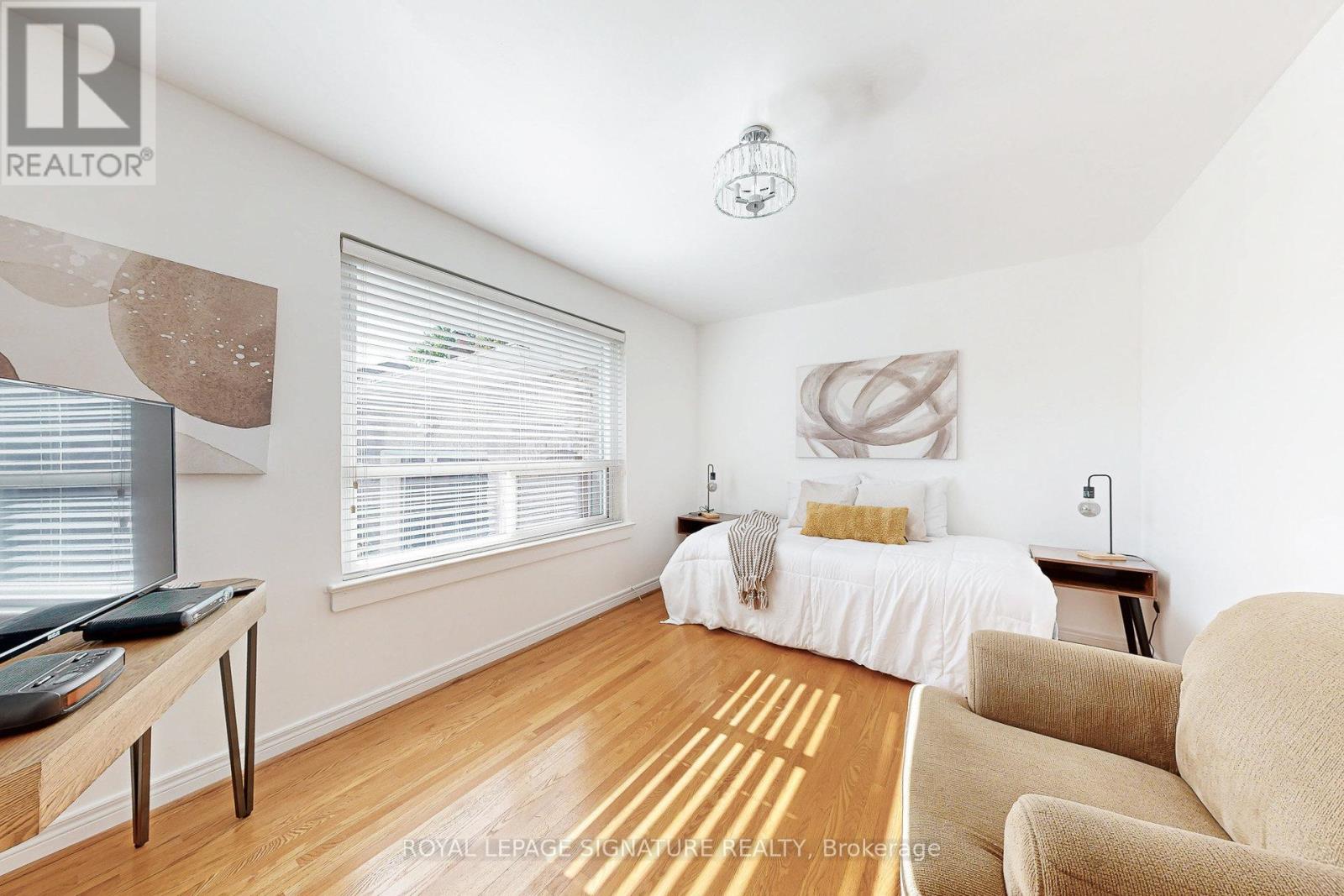 78 Langholm Drive, Toronto, Ontario  M3M 2R8 - Photo 21 - W12425608
