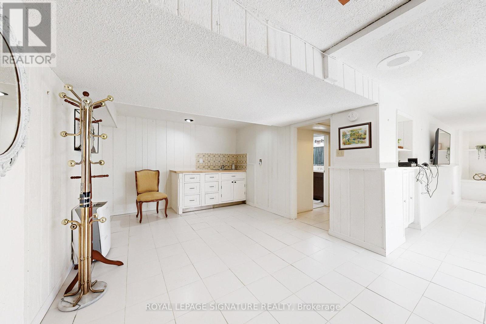 78 Langholm Drive, Toronto, Ontario  M3M 2R8 - Photo 22 - W12425608