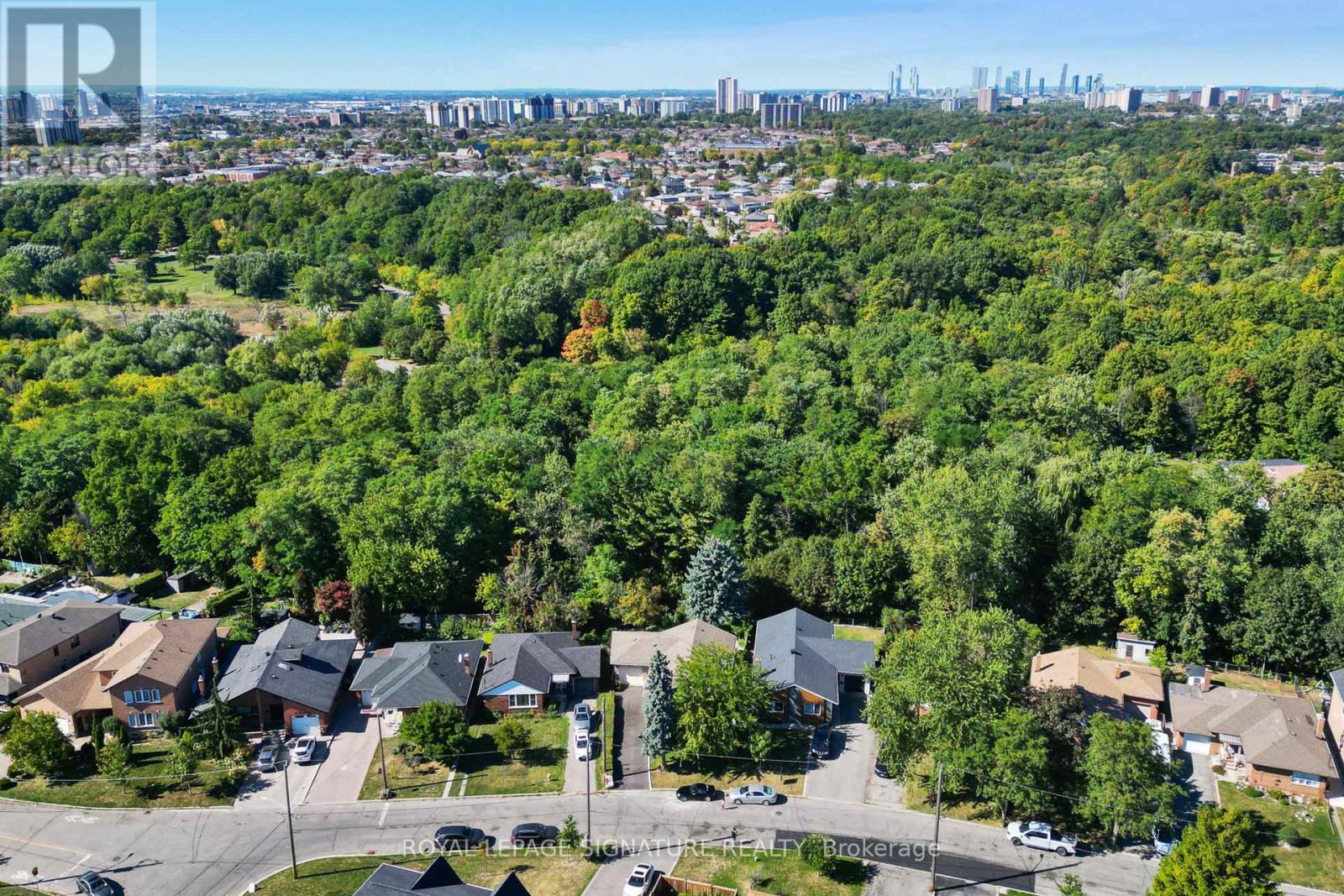 78 Langholm Drive, Toronto, Ontario  M3M 2R8 - Photo 40 - W12425608