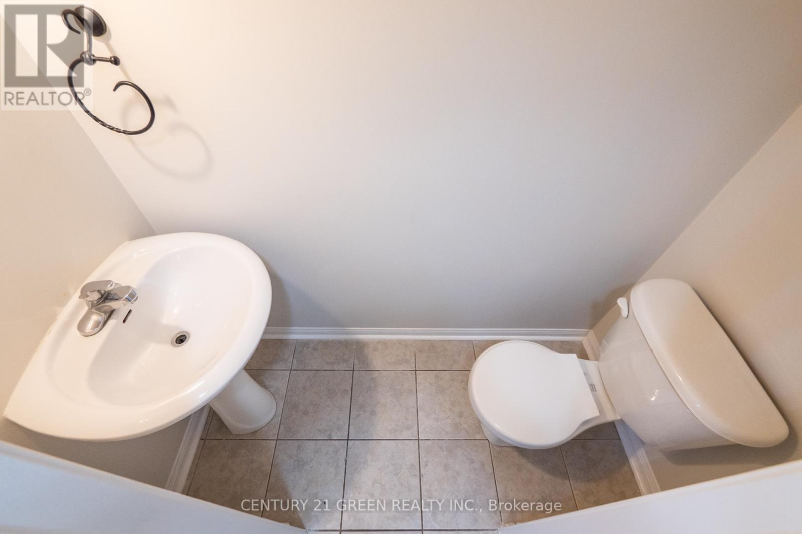 9 Mortimer Drive, Brampton, Ontario  L7A 3N1 - Photo 13 - W12425615