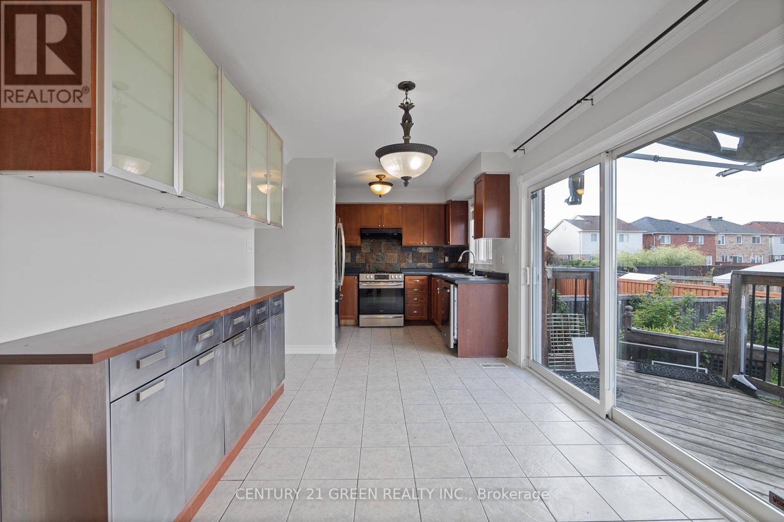 9 Mortimer Drive, Brampton, Ontario  L7A 3N1 - Photo 18 - W12425615