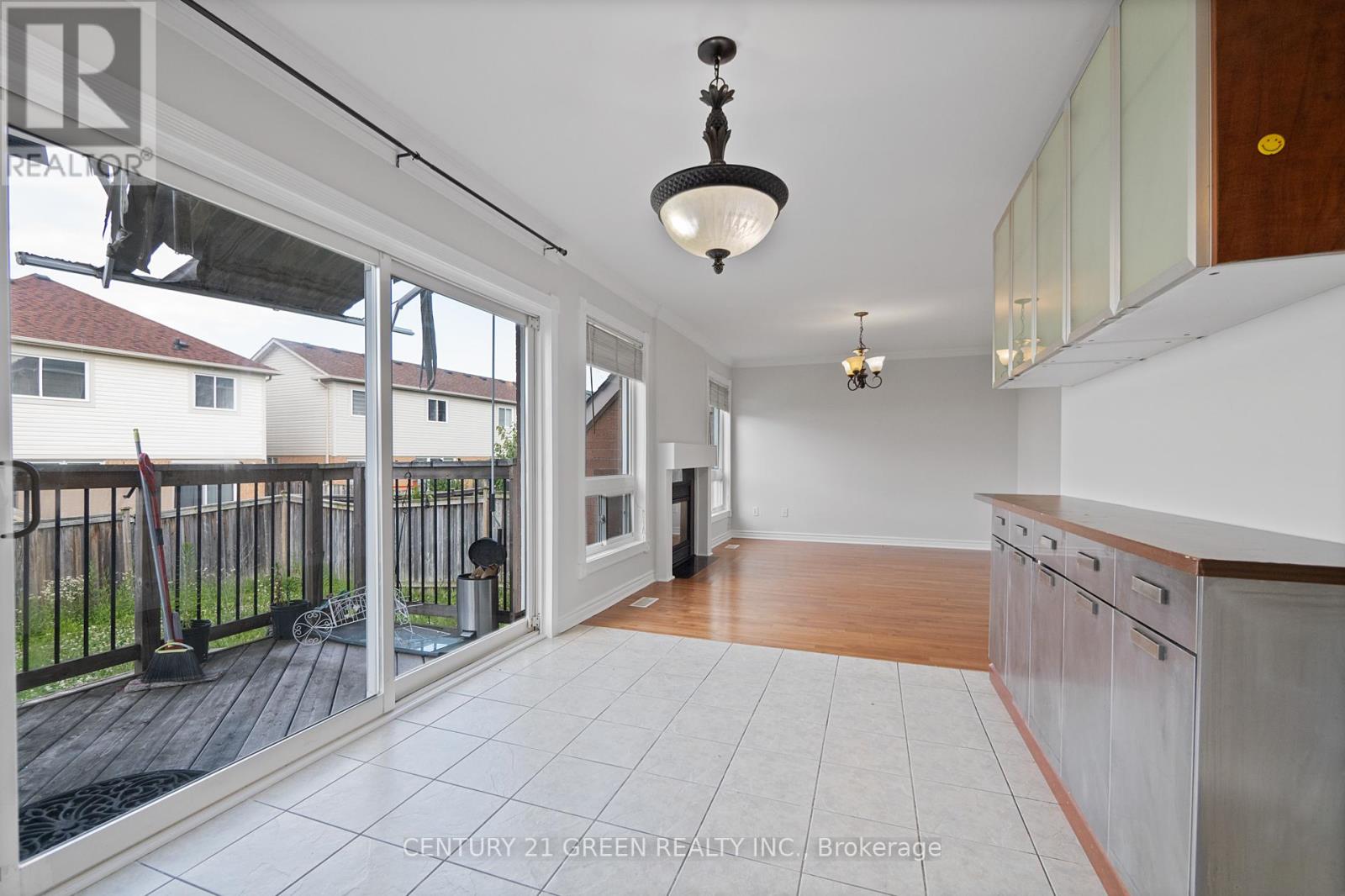 9 Mortimer Drive, Brampton, Ontario  L7A 3N1 - Photo 19 - W12425615