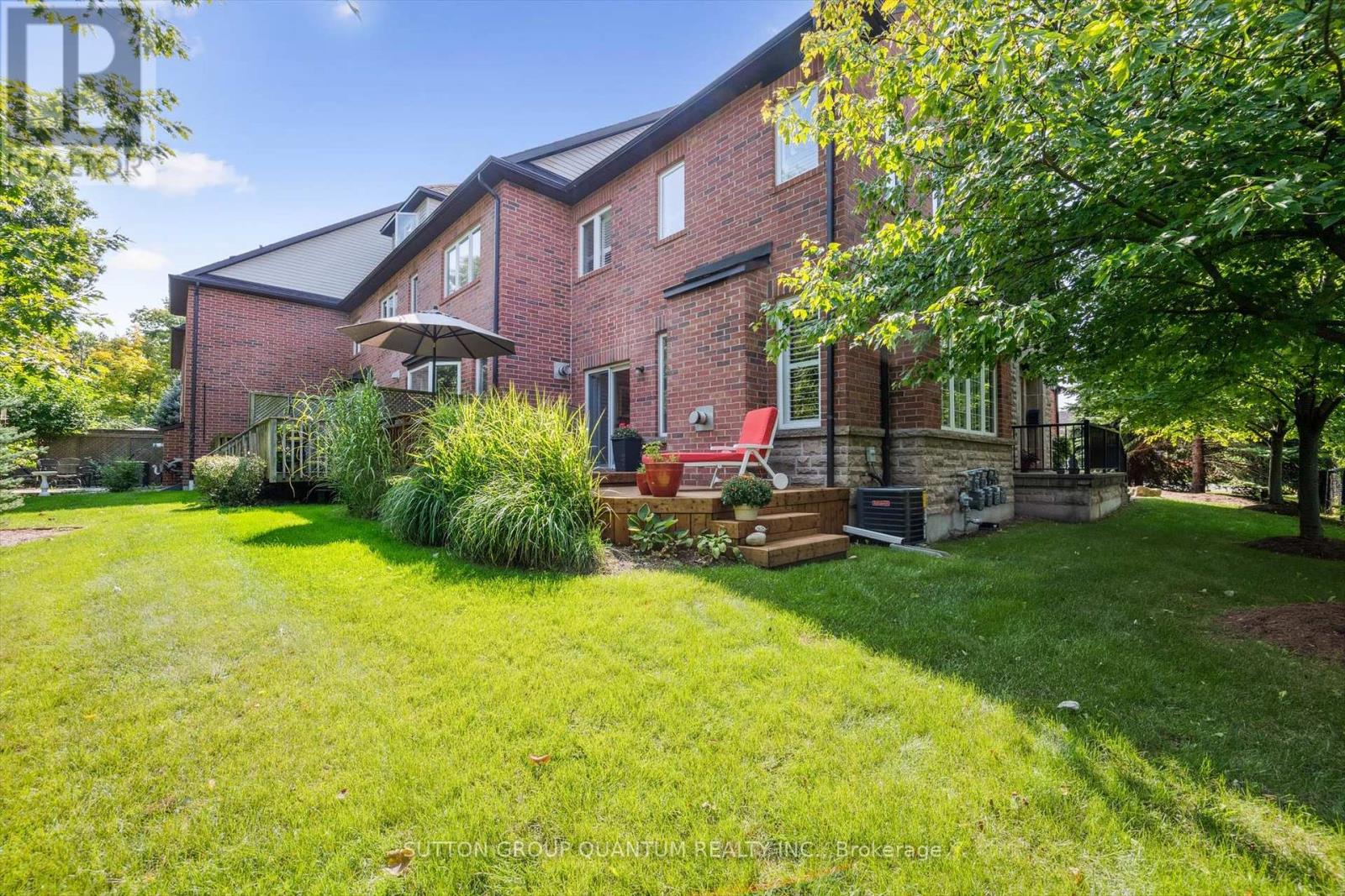 33 - 300 Ravineview Way, Oakville, Ontario  L6H 7J1 - Photo 3 - W12425626