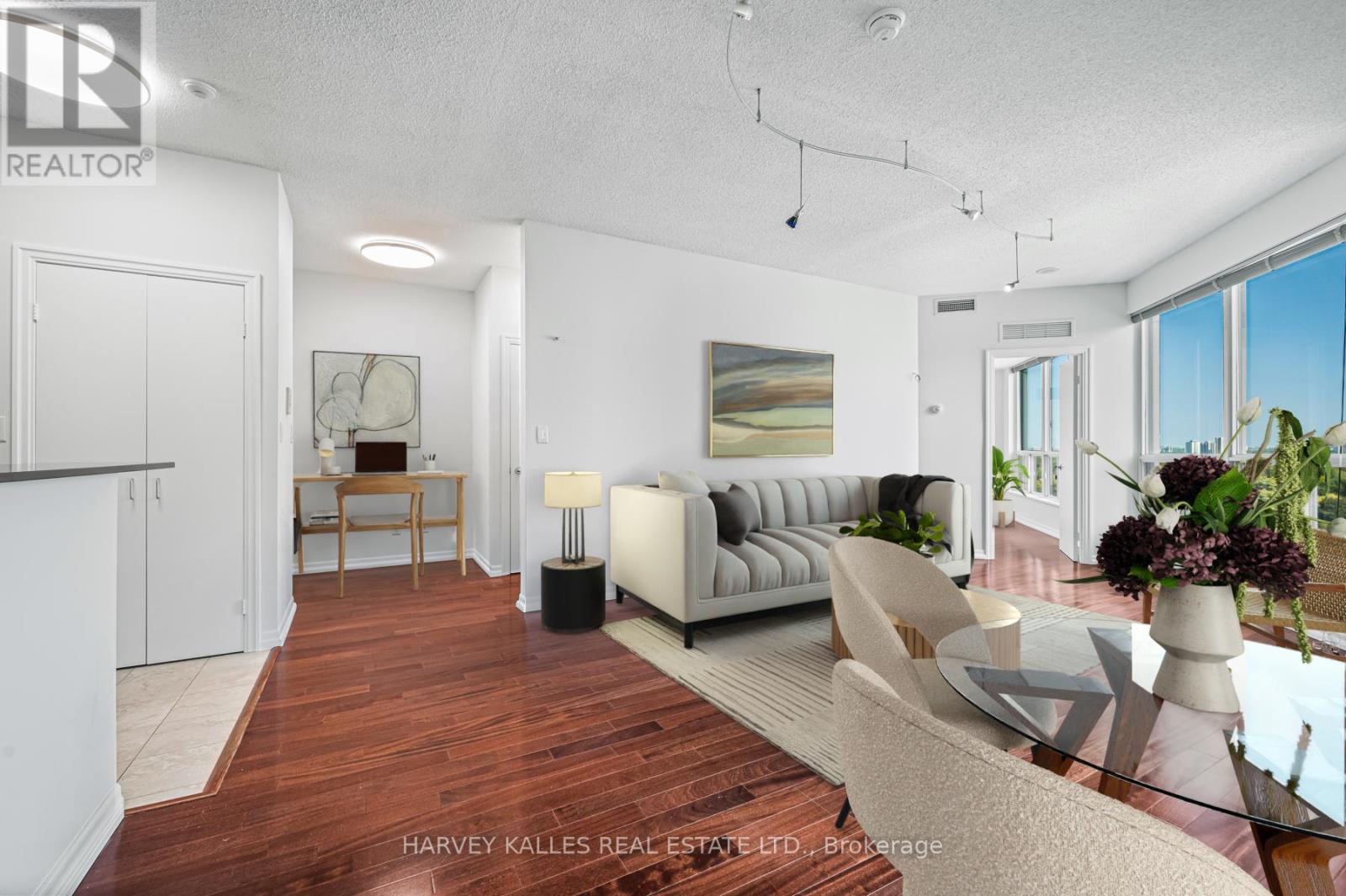 1703 - 300 Bloor Street E, Toronto, Ontario  M4W 3Y2 - Photo 4 - C12424969