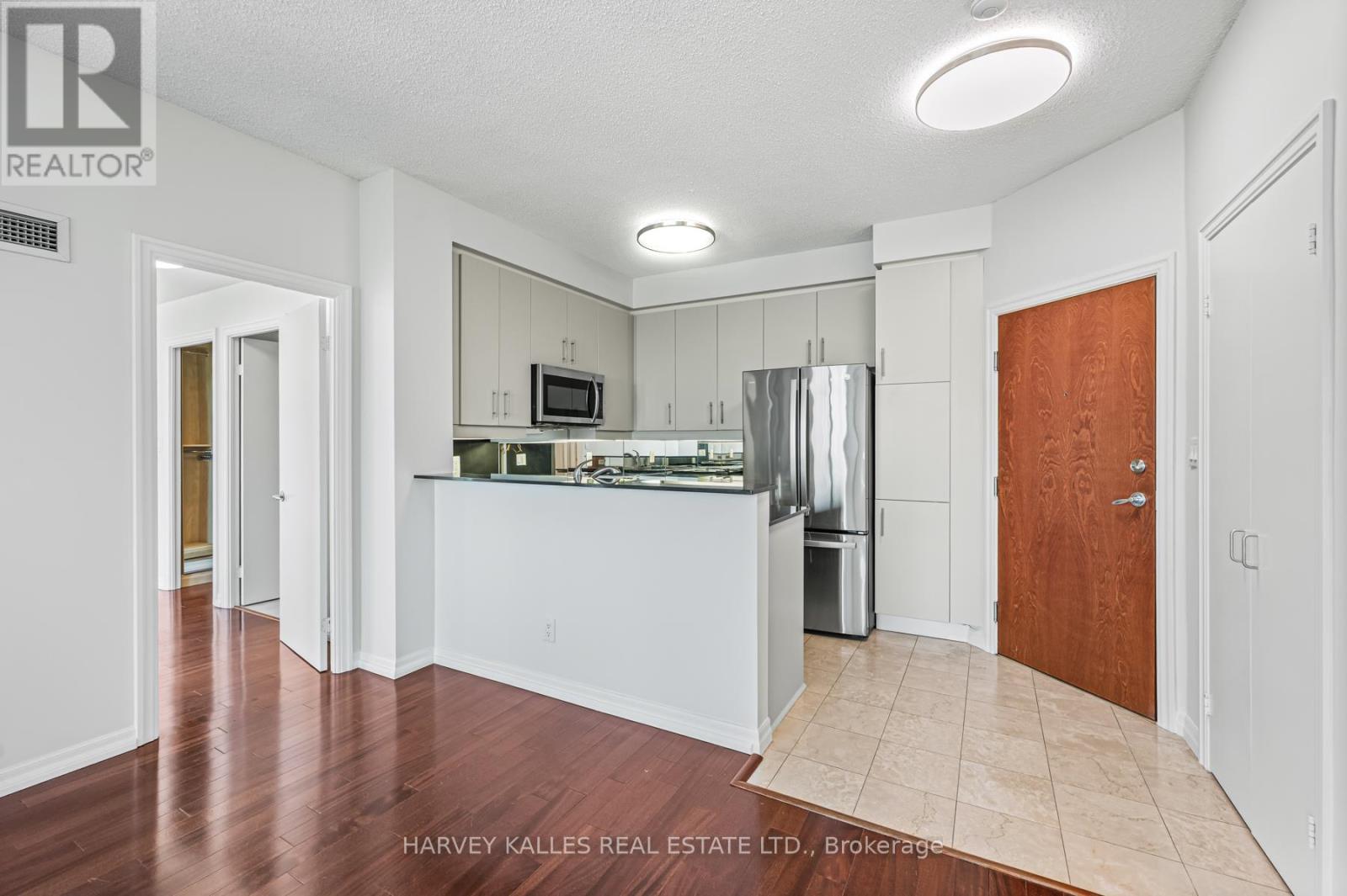 1703 - 300 Bloor Street E, Toronto, Ontario  M4W 3Y2 - Photo 7 - C12424969