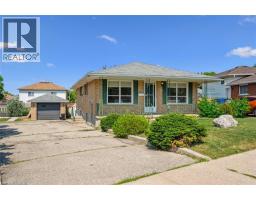 79 LORRAINE Drive 22 - Churchill Park/Moffatt Creek-162;