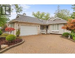 726 ROSELAND DRIVE South, Windsor, Ontario