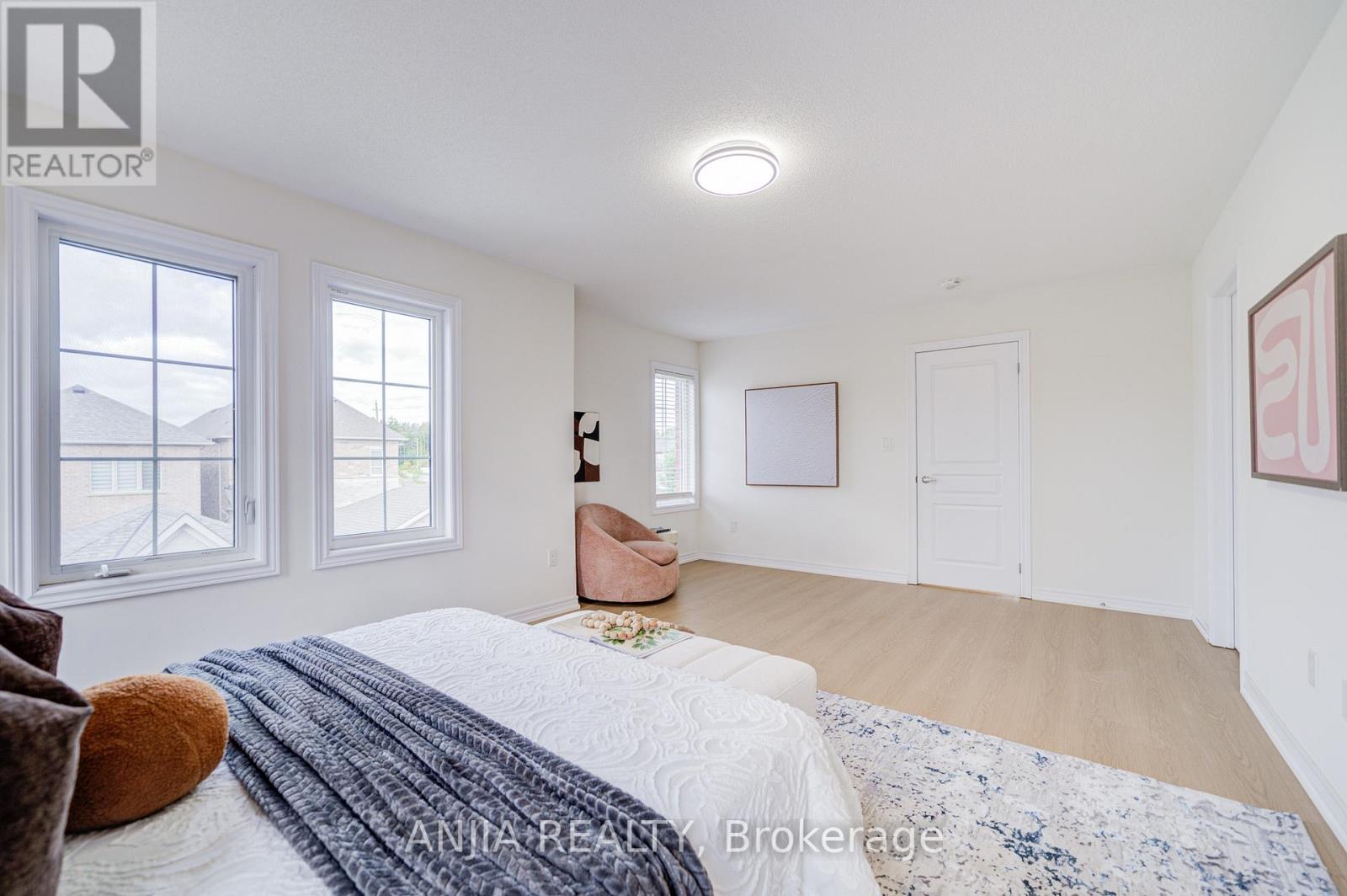 1 Bellflower Lane, Richmond Hill, Ontario  L4E 1E7 - Photo 33 - N12411983