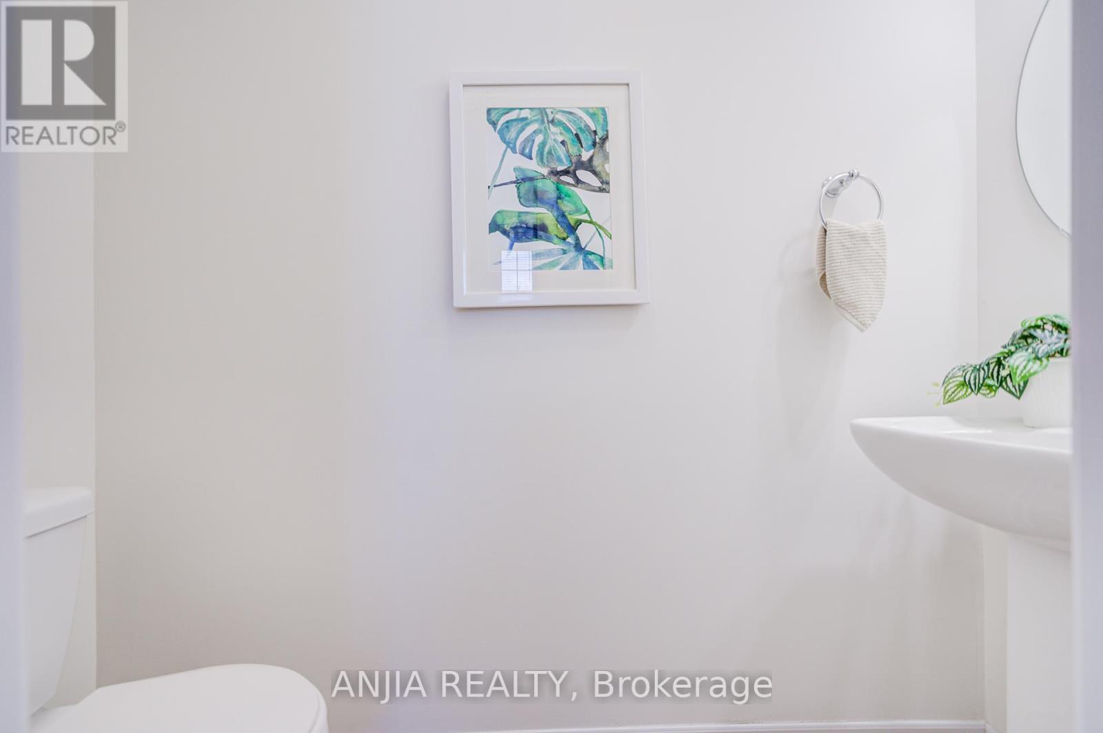 1 Bellflower Lane, Richmond Hill, Ontario  L4E 1E7 - Photo 45 - N12411983