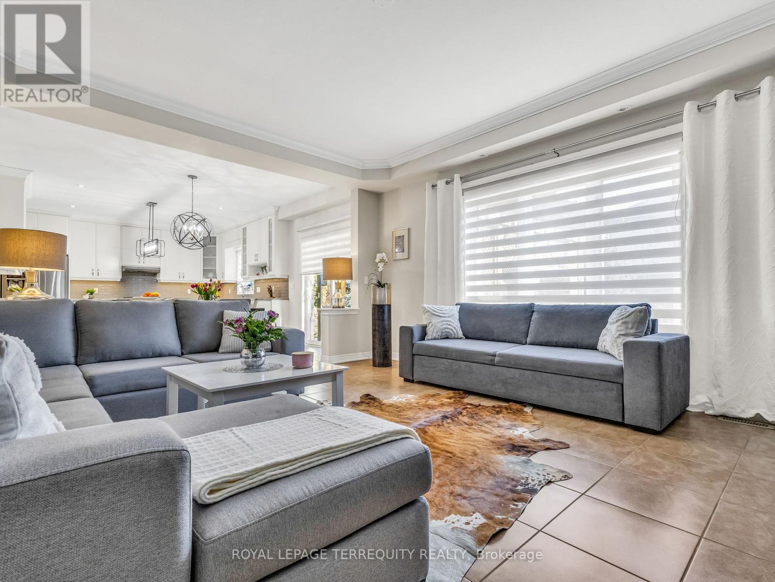 98 Michael Drive, Welland, Ontario  L3C 0A7 - Photo 18 - X12425601