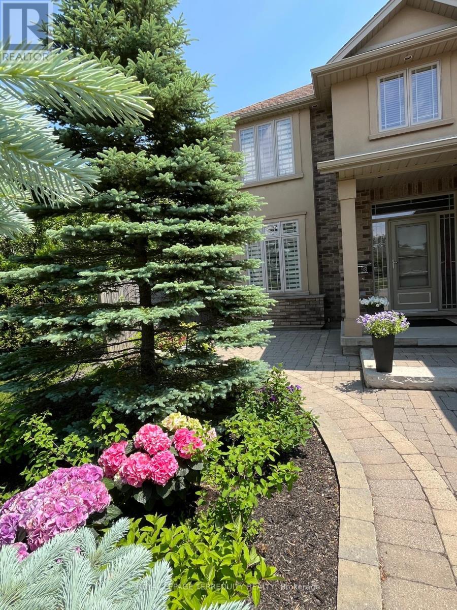 98 Michael Drive, Welland, Ontario  L3C 0A7 - Photo 2 - X12425601