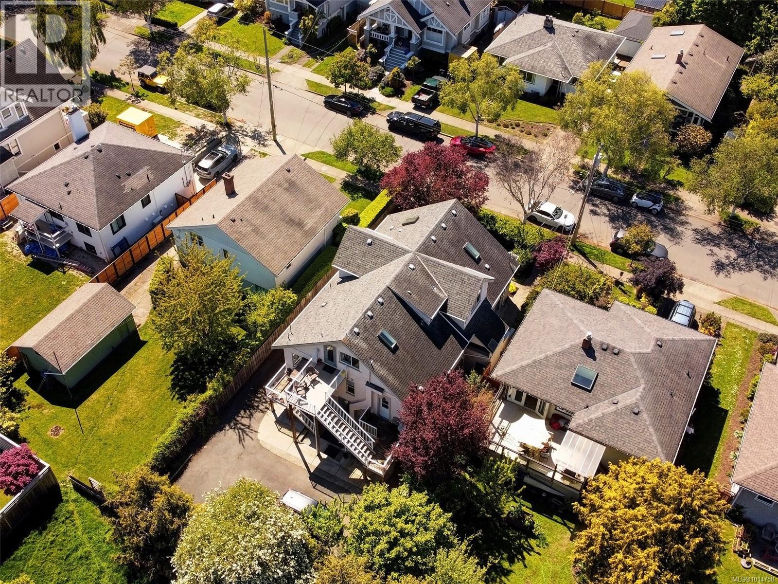 355 Richmond Ave, Victoria, British Columbia  V8S 3Y2 - Photo 2 - 1014758