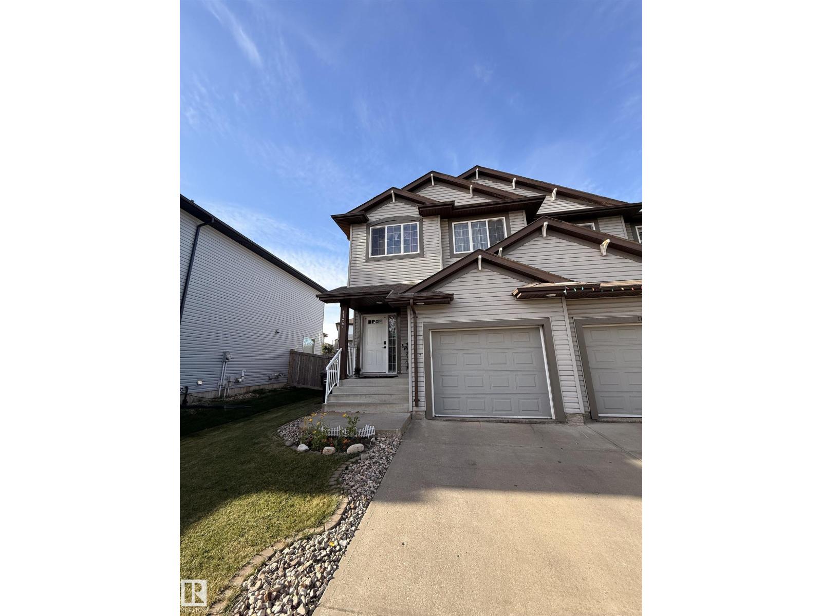 11427 13 AV SW SW, Edmonton, Alberta