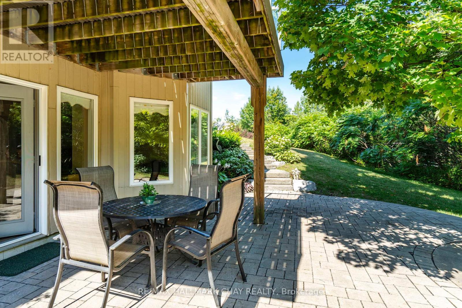 32 Valleycrest Drive, Oro-Medonte, Ontario  L0L 2L0 - Photo 41 - S12360910