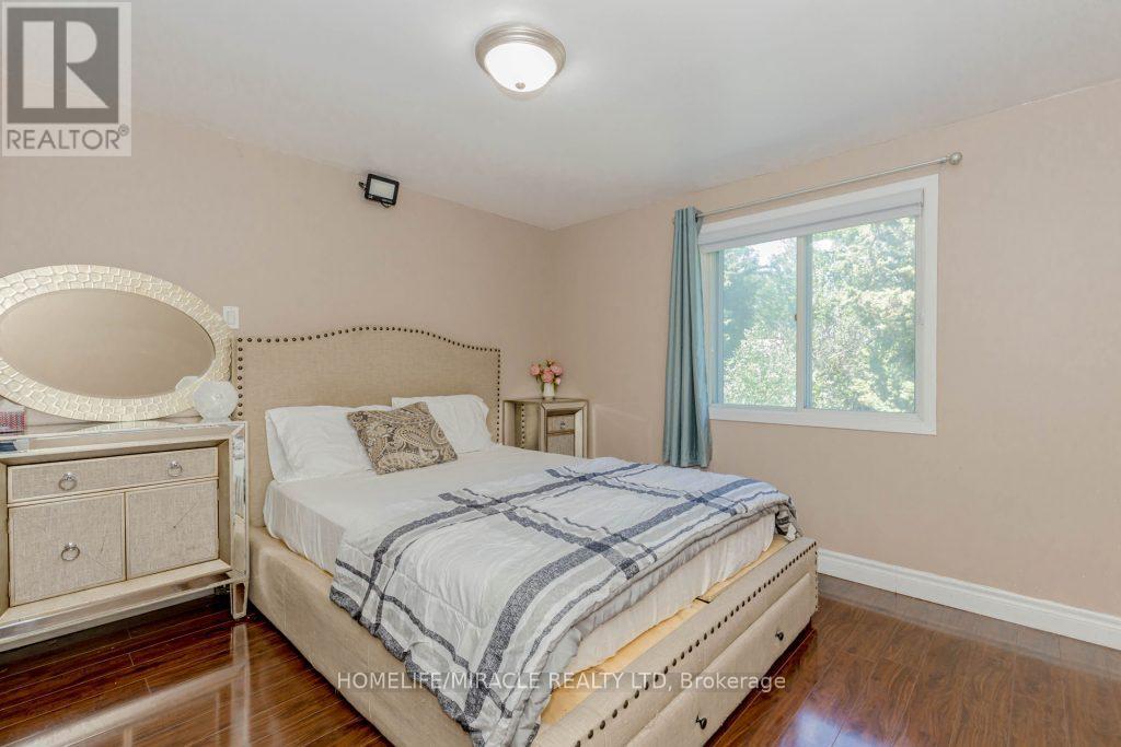 6593 Edenwood Drive, Mississauga, Ontario  L5N 3E9 - Photo 25 - W12329014