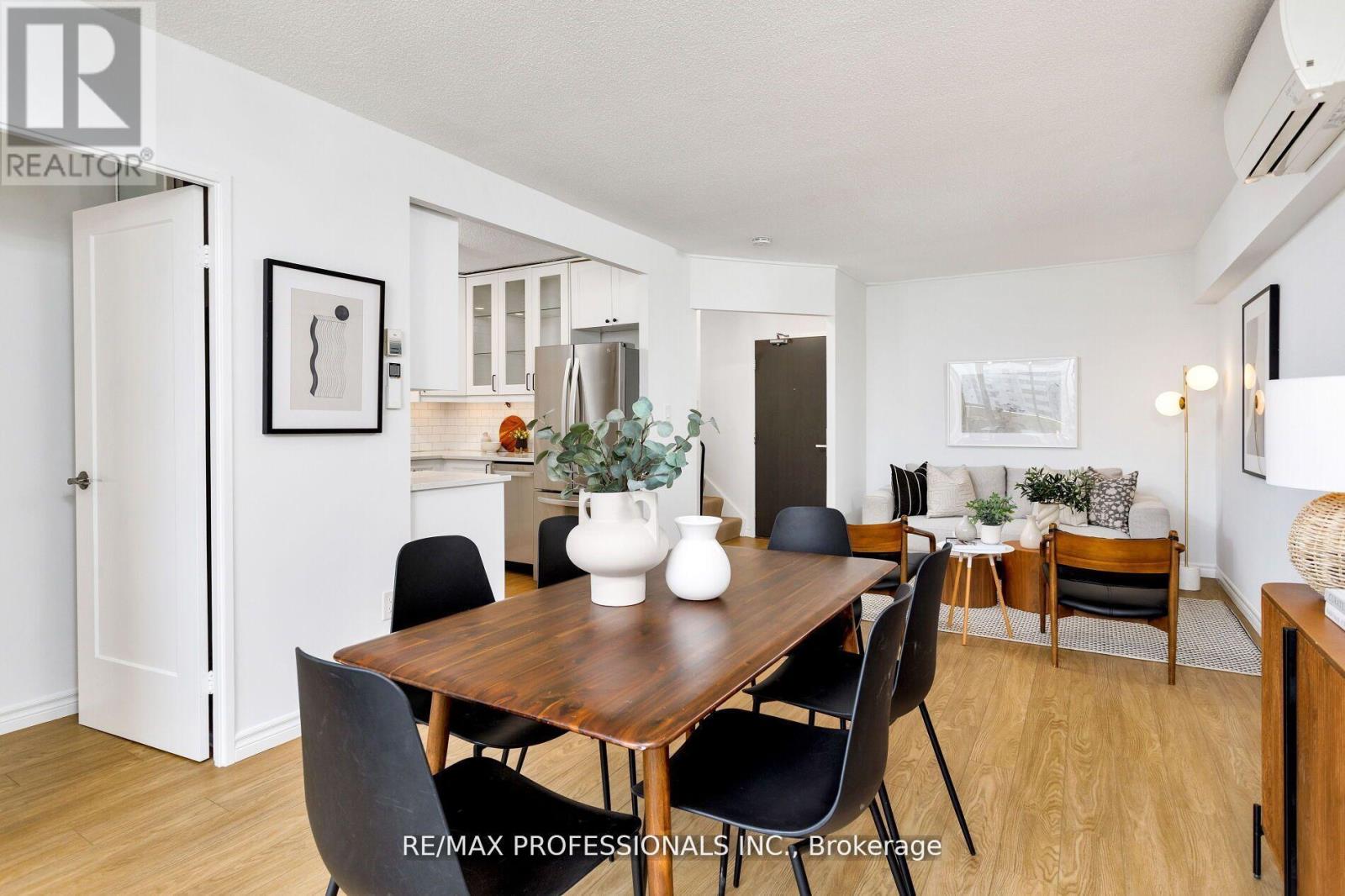510 - 35 Ormskirk Avenue, Toronto, Ontario  M6S 1A8 - Photo 2 - W12424677