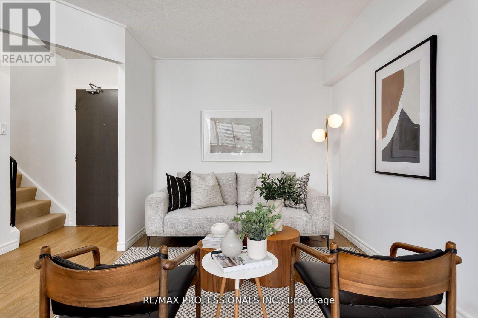 510 - 35 Ormskirk Avenue, Toronto, Ontario  M6S 1A8 - Photo 4 - W12424677