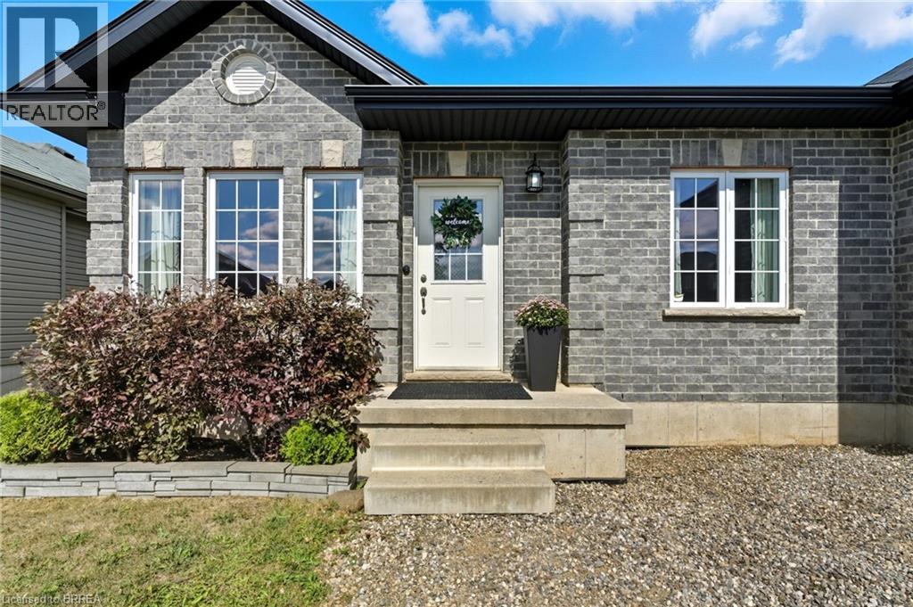18 Dennis Drive, Norwich, Ontario  N0J 1P0 - Photo 3 - 40772215