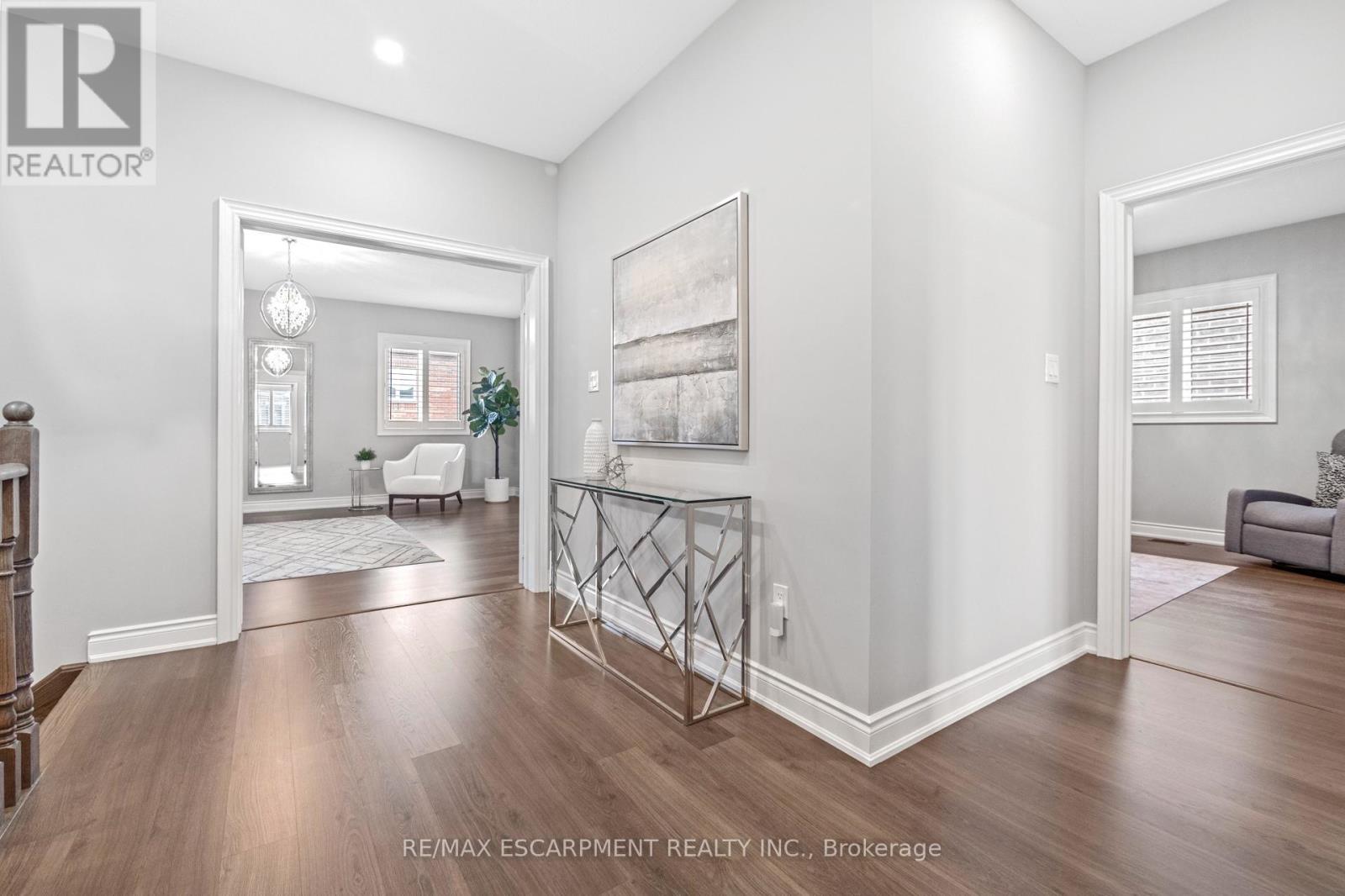 107 Avanti Crescent, Hamilton, Ontario  L8B 1W7 - Photo 26 - X12395672