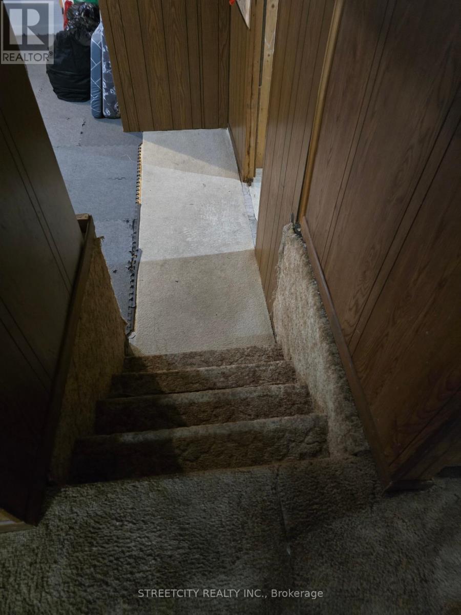 993 Osgoode Drive, London South (South Y), Ontario  N6E 1C9 - Photo 15 - X12340095