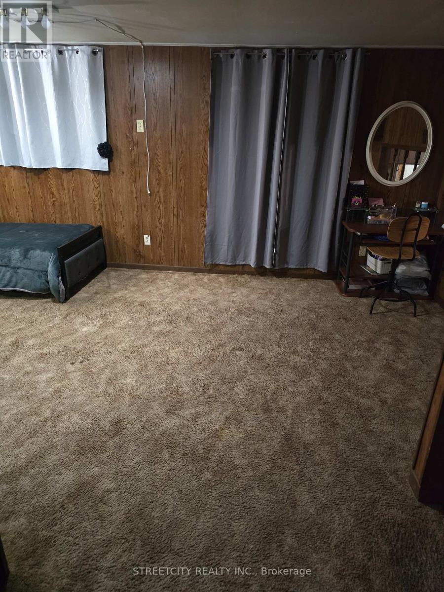 993 Osgoode Drive, London South (South Y), Ontario  N6E 1C9 - Photo 18 - X12340095