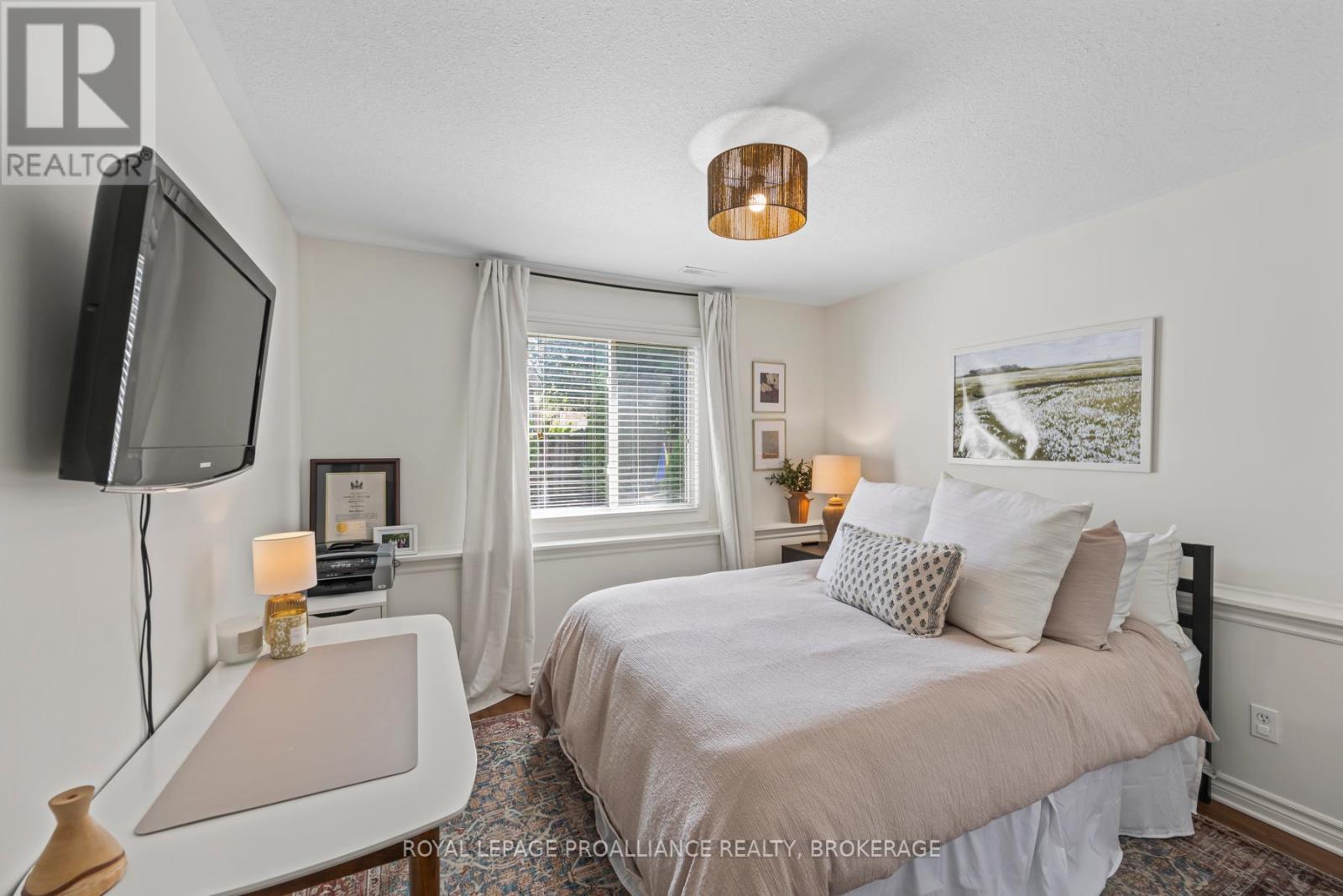 7 Gardiner Street, Belleville, Ontario  K8N 0L8 - Photo 26 - X12425853