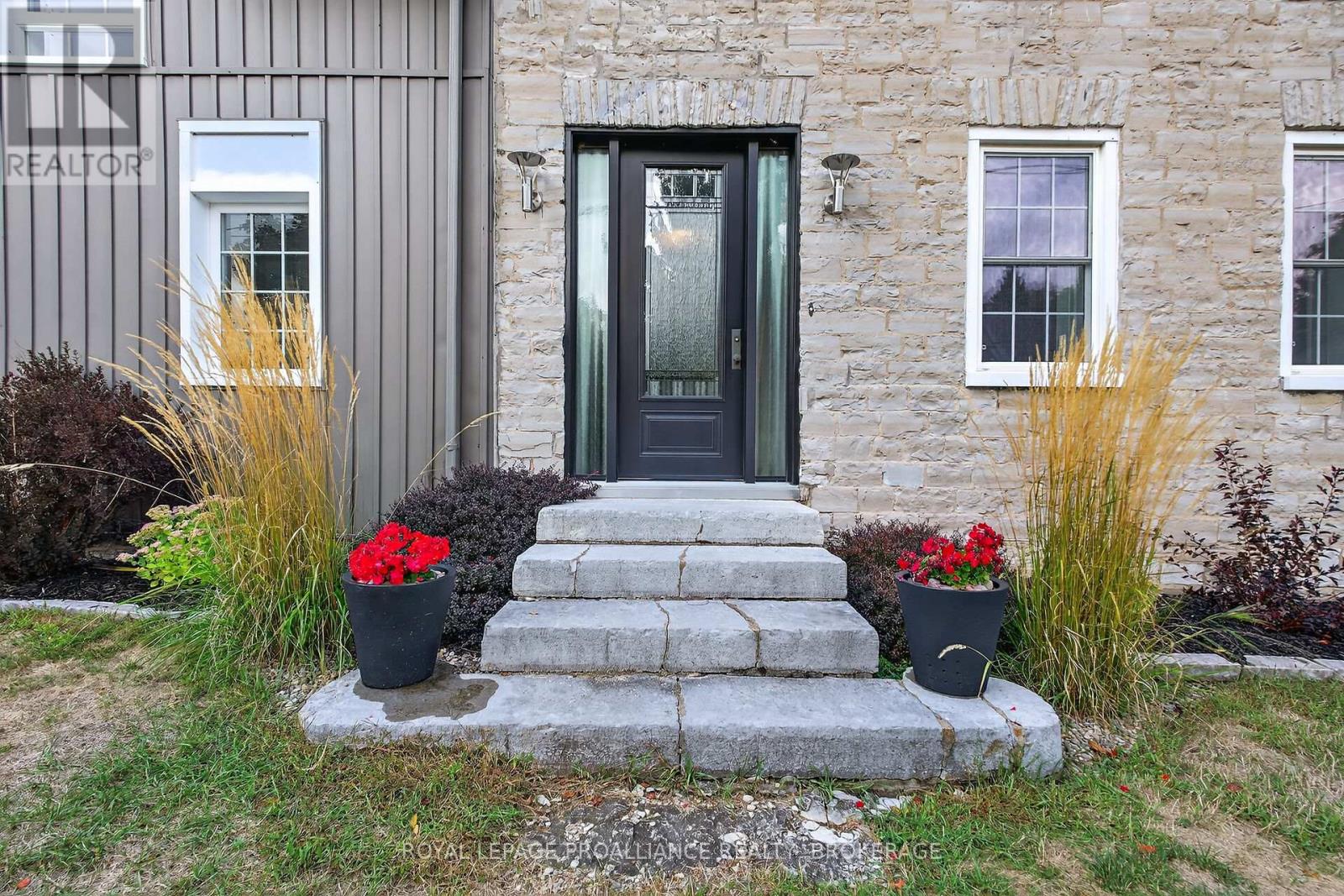 4519 Portland Avenue, Frontenac, Ontario  K0H 2T0 - Photo 7 - X12425859
