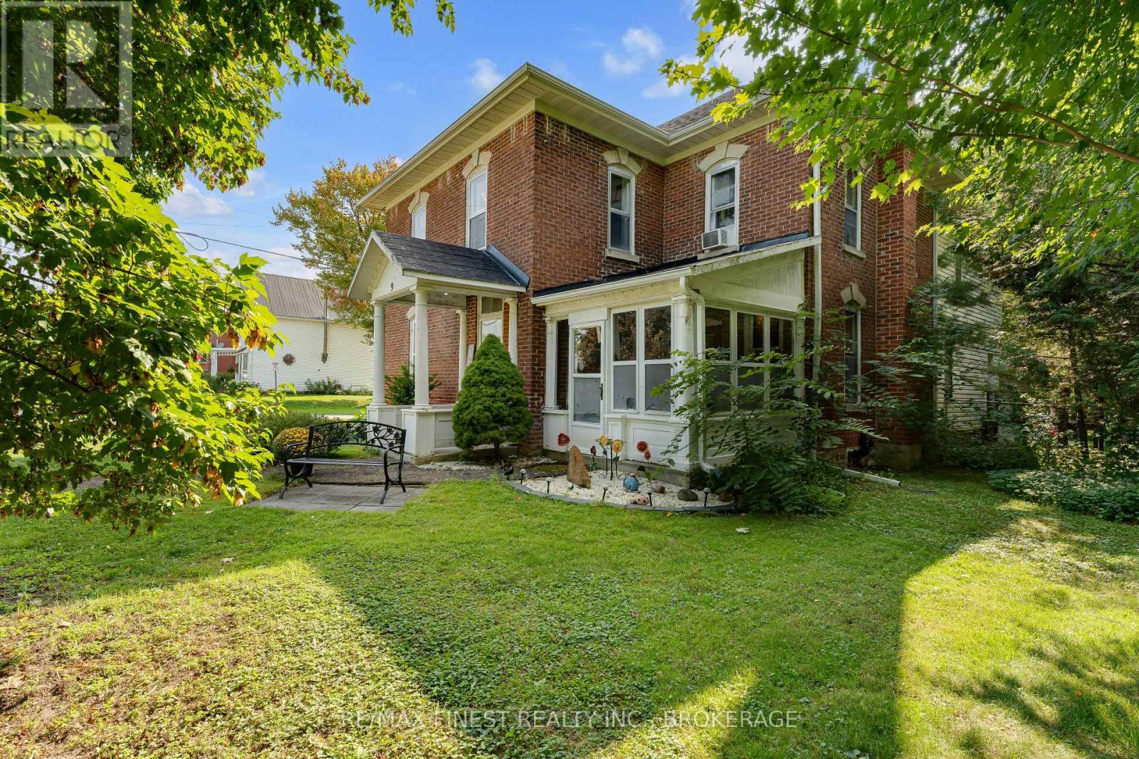 9 CHURCH STREET, Athens, Ontario