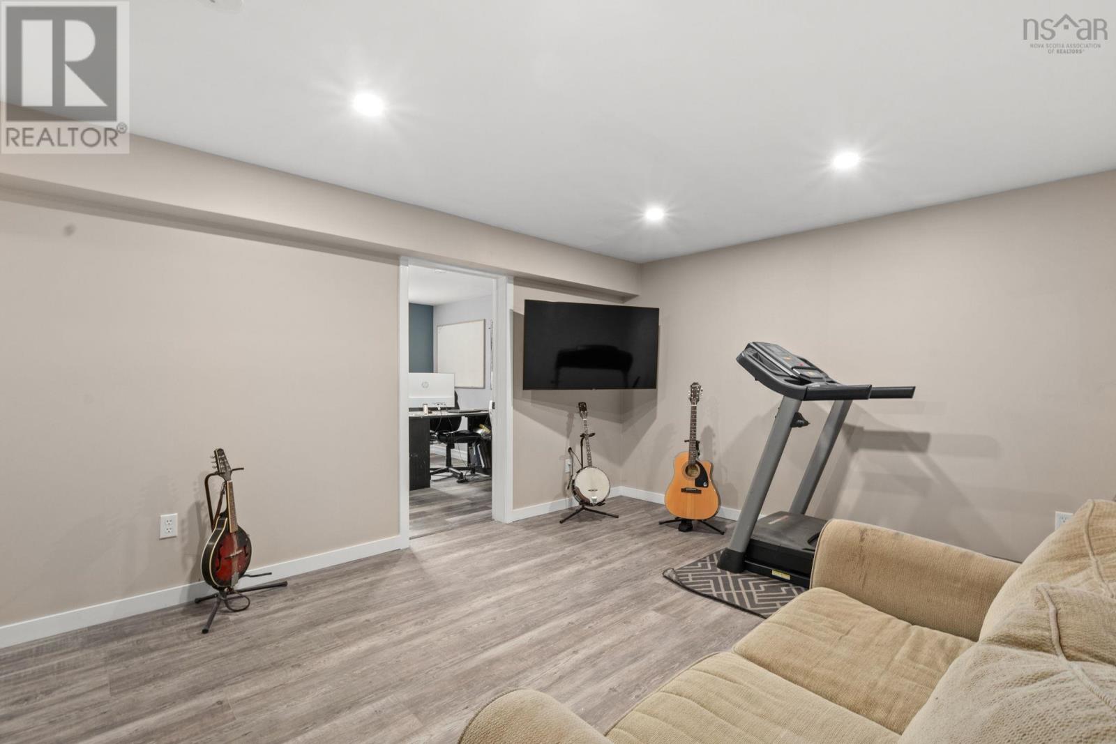 28 Forest Hill Road, Bridgewater, Nova Scotia  B4V 1T8 - Photo 31 - 202524313