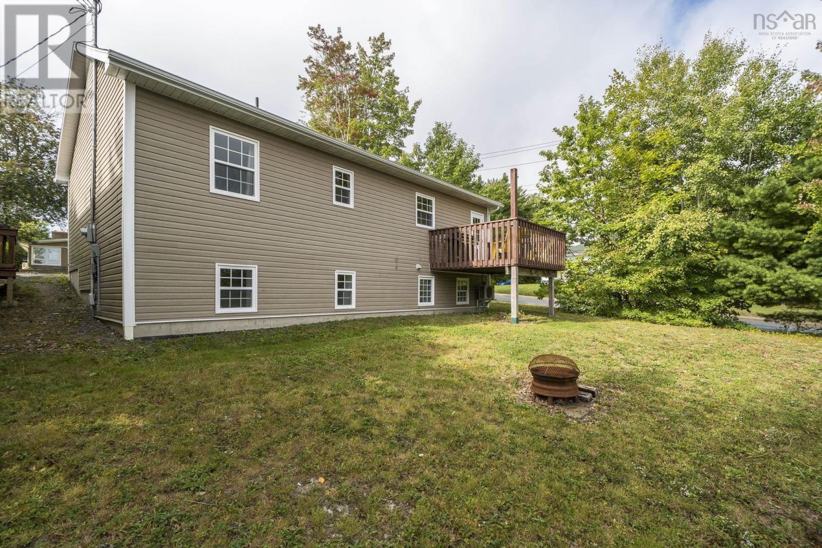 28 Forest Hill Road, Bridgewater, Nova Scotia  B4V 1T8 - Photo 42 - 202524313