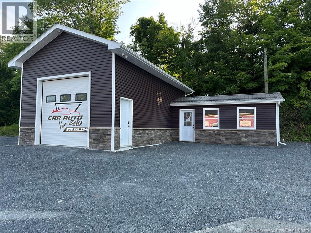 535+539 Main Street, Woodstock, New Brunswick  E7M 2B9 - Photo 1 - NB127377