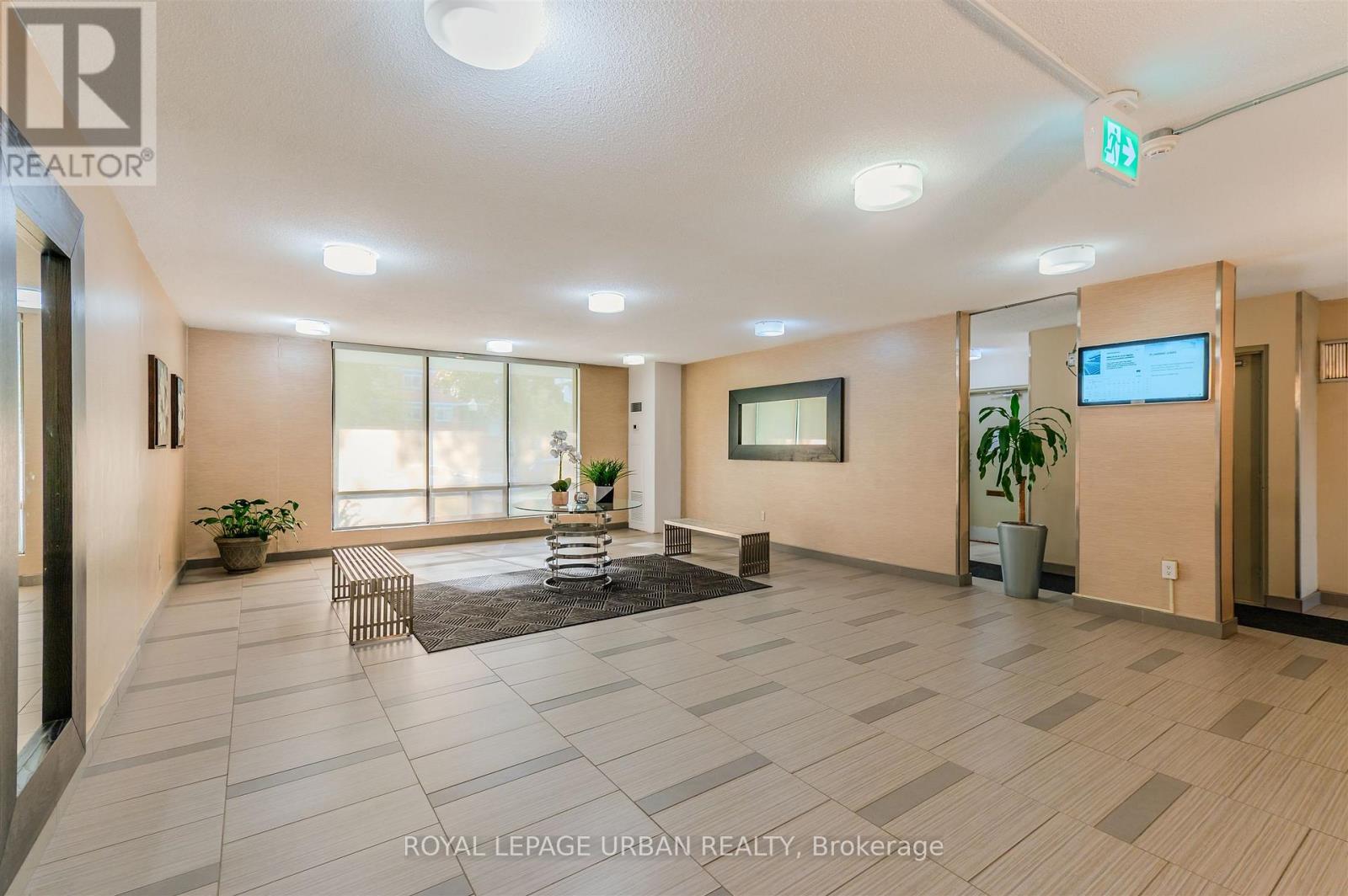 806 - 1135 Logan Avenue, Toronto (Broadview North), Ontario  M4K 3Y2 - Photo 3 - E12418538